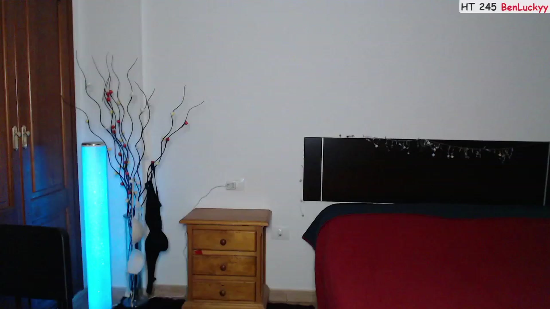 Gallery image thumbnail from Deeleerious's myfreecams stream on, 03/26/2023, 24:15 image 17 of 20