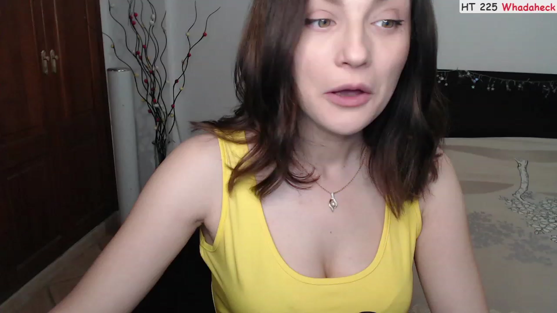 Gallery image thumbnail from Deeleerious's myfreecams stream on, 04/02/2023, 22:23 image 15 of 20