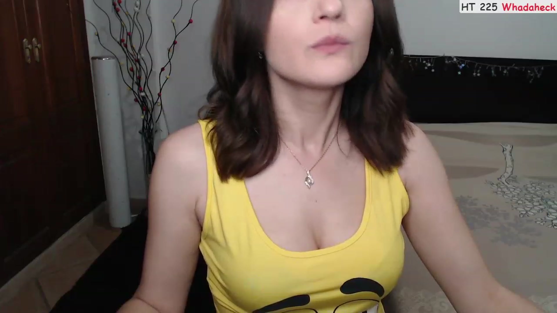 Gallery image thumbnail from Deeleerious's myfreecams stream on, 04/02/2023, 22:43 image 5 of 20