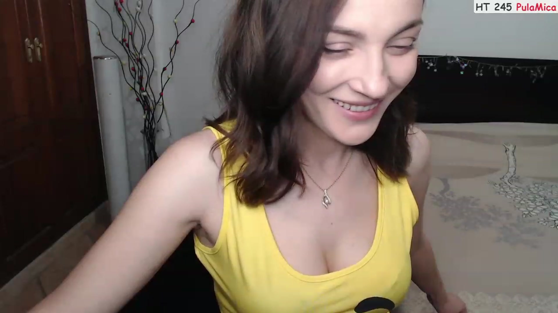 Gallery image thumbnail from Deeleerious's myfreecams stream on, 04/02/2023, 22:43 image 12 of 20