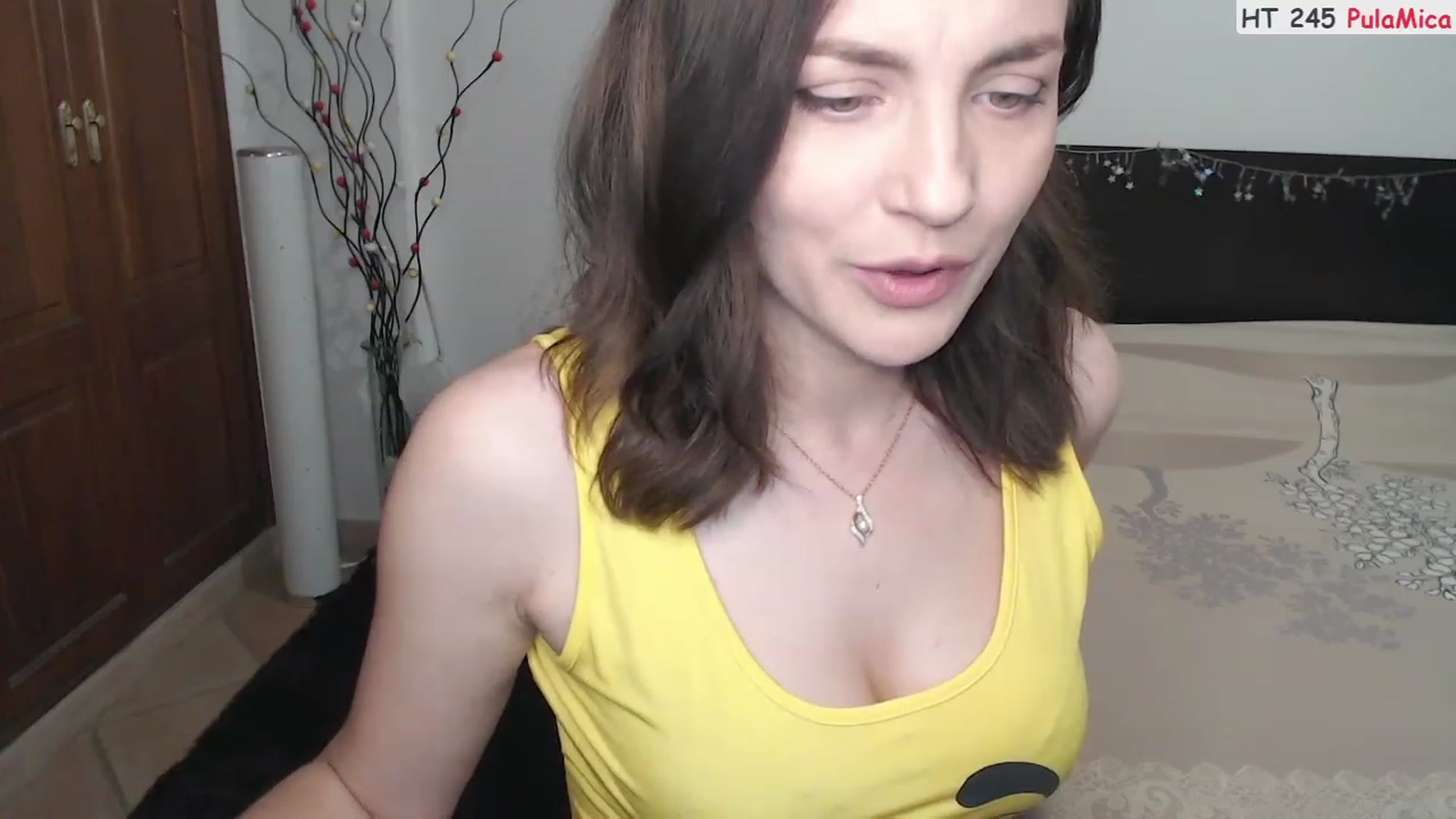 Gallery image thumbnail from Deeleerious's myfreecams stream on, 04/02/2023, 22:43 image 17 of 20