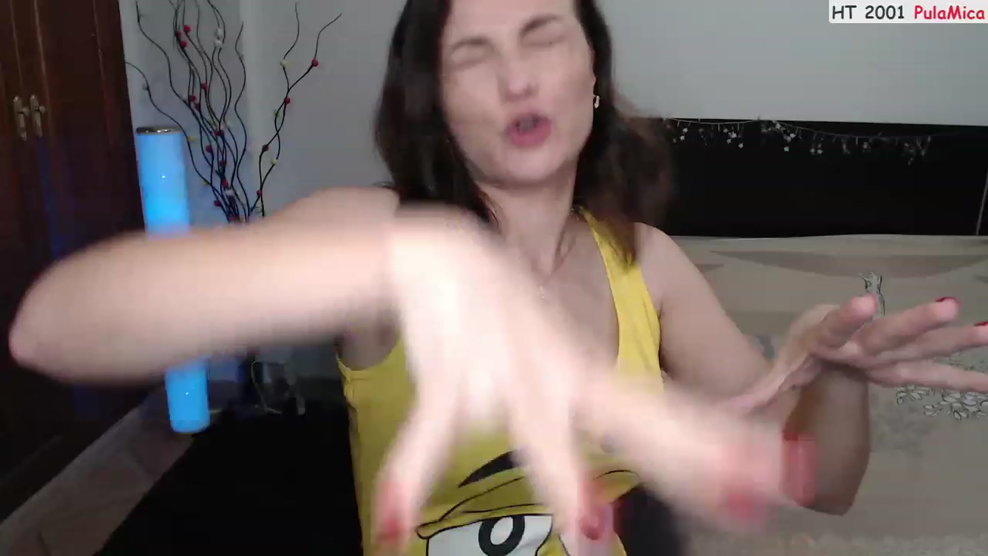 Gallery image thumbnail from Deeleerious's myfreecams stream on, 04/03/2023, 24:04 image 14 of 20
