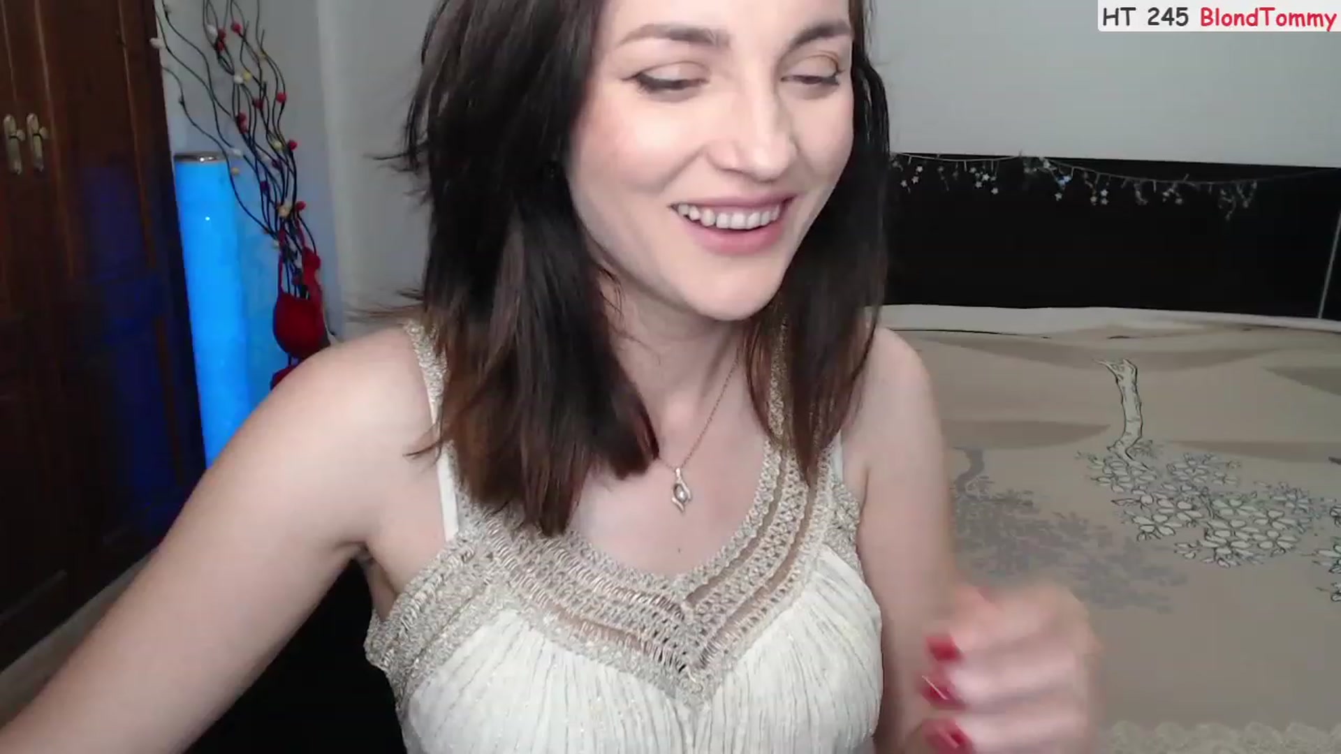 Gallery image thumbnail from Deeleerious's myfreecams stream on, 04/08/2023, 23:23 image 12 of 20