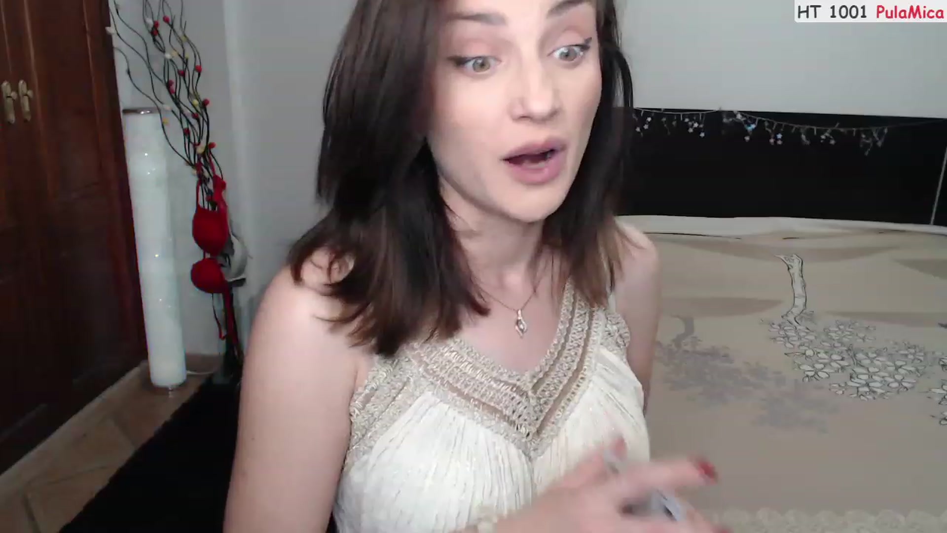 Gallery image thumbnail from Deeleerious's myfreecams stream on, 04/08/2023, 23:23 image 15 of 20