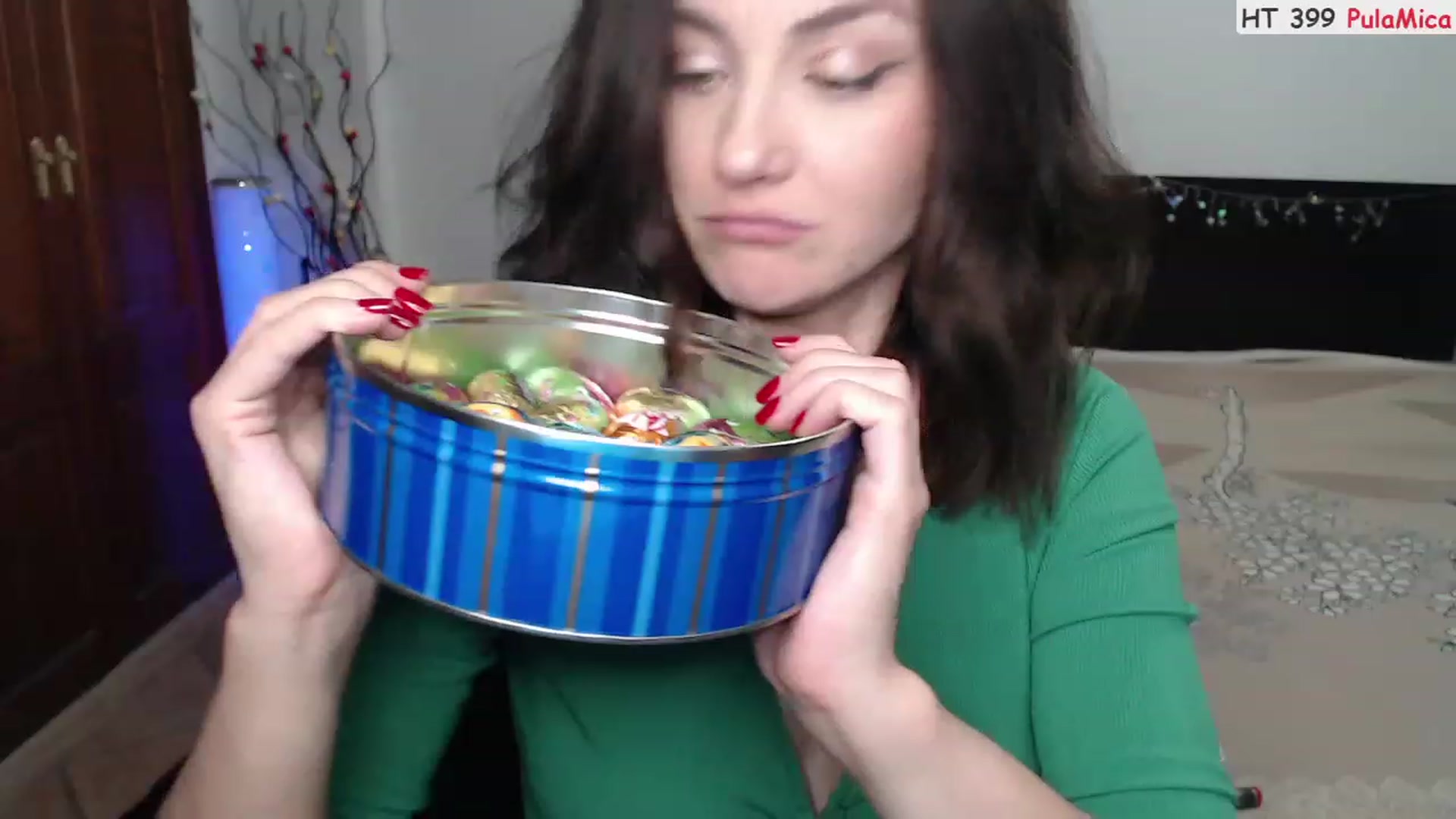 Gallery image thumbnail from Deeleerious's myfreecams stream on, 04/16/2023, 01:13 image 17 of 20