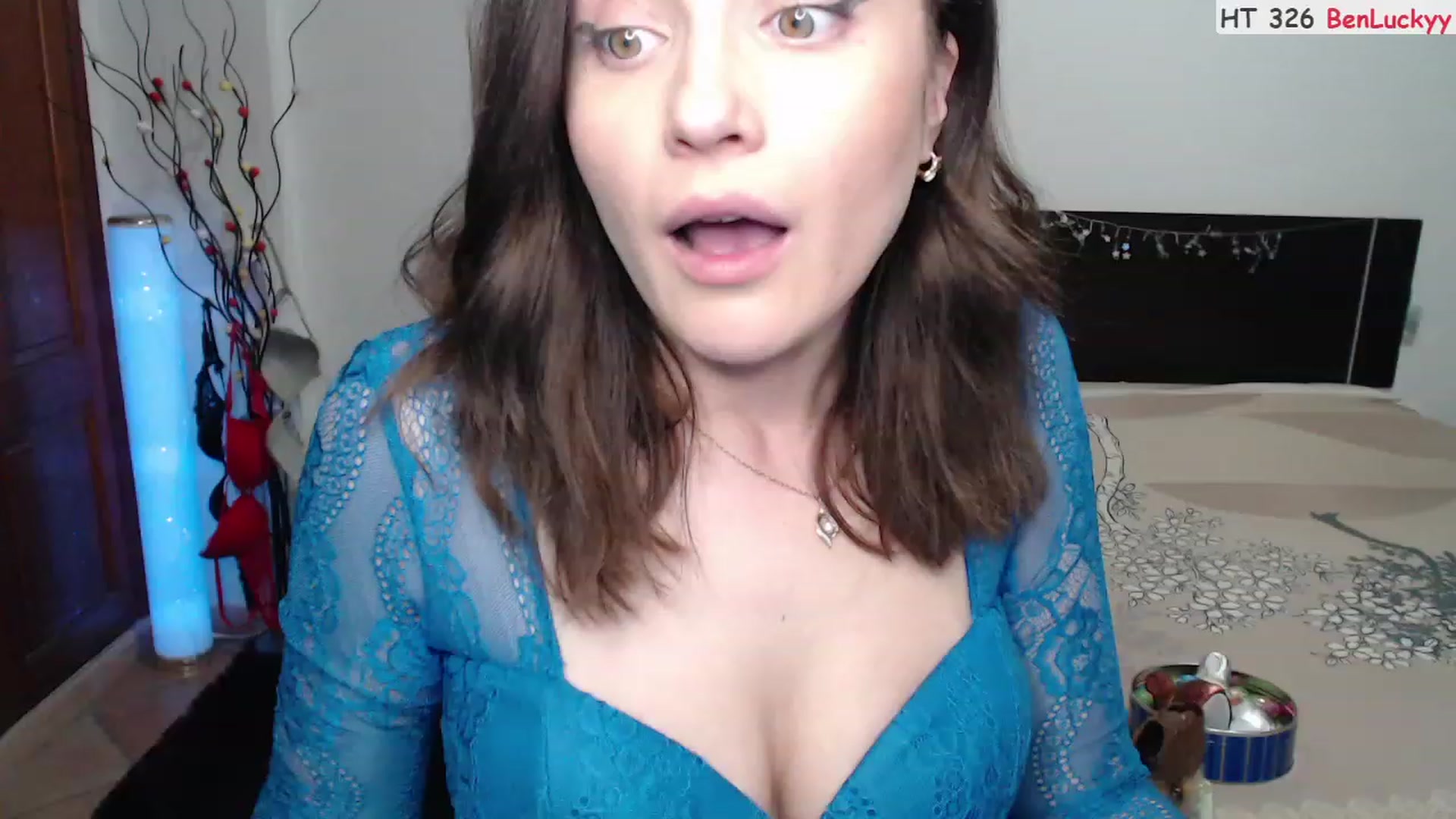 Gallery image thumbnail from Deeleerious's myfreecams stream on, 04/17/2023, 01:01 image 1 of 20