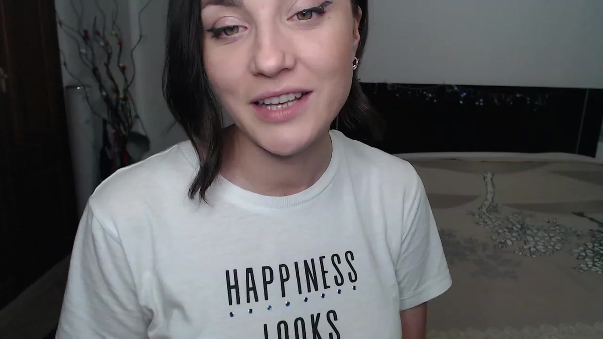 Gallery image thumbnail from Deeleerious's myfreecams stream on, 04/21/2023, 23:14 image 18 of 20