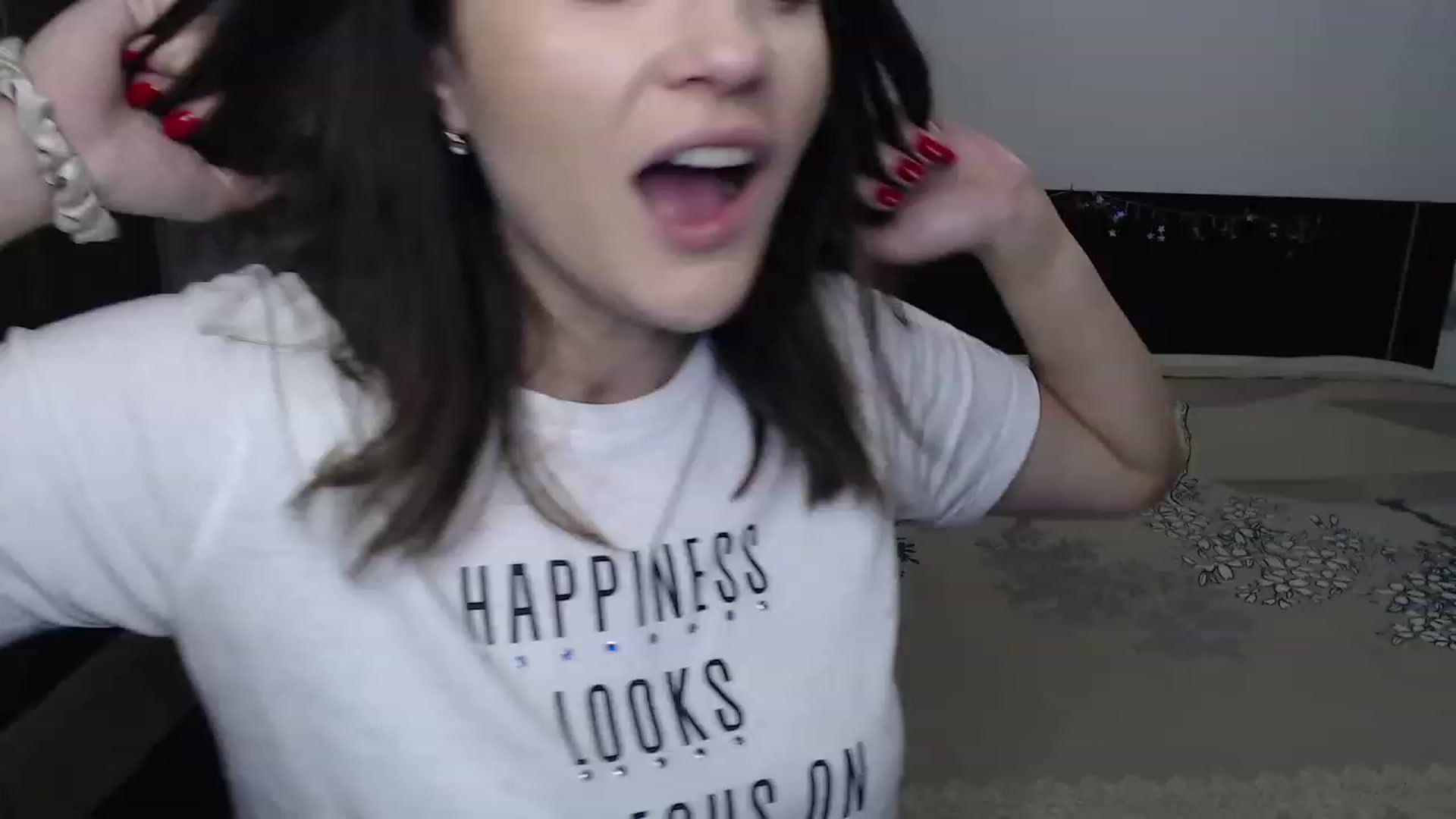 Gallery image thumbnail from Deeleerious's myfreecams stream on, 04/21/2023, 23:14 image 1 of 20