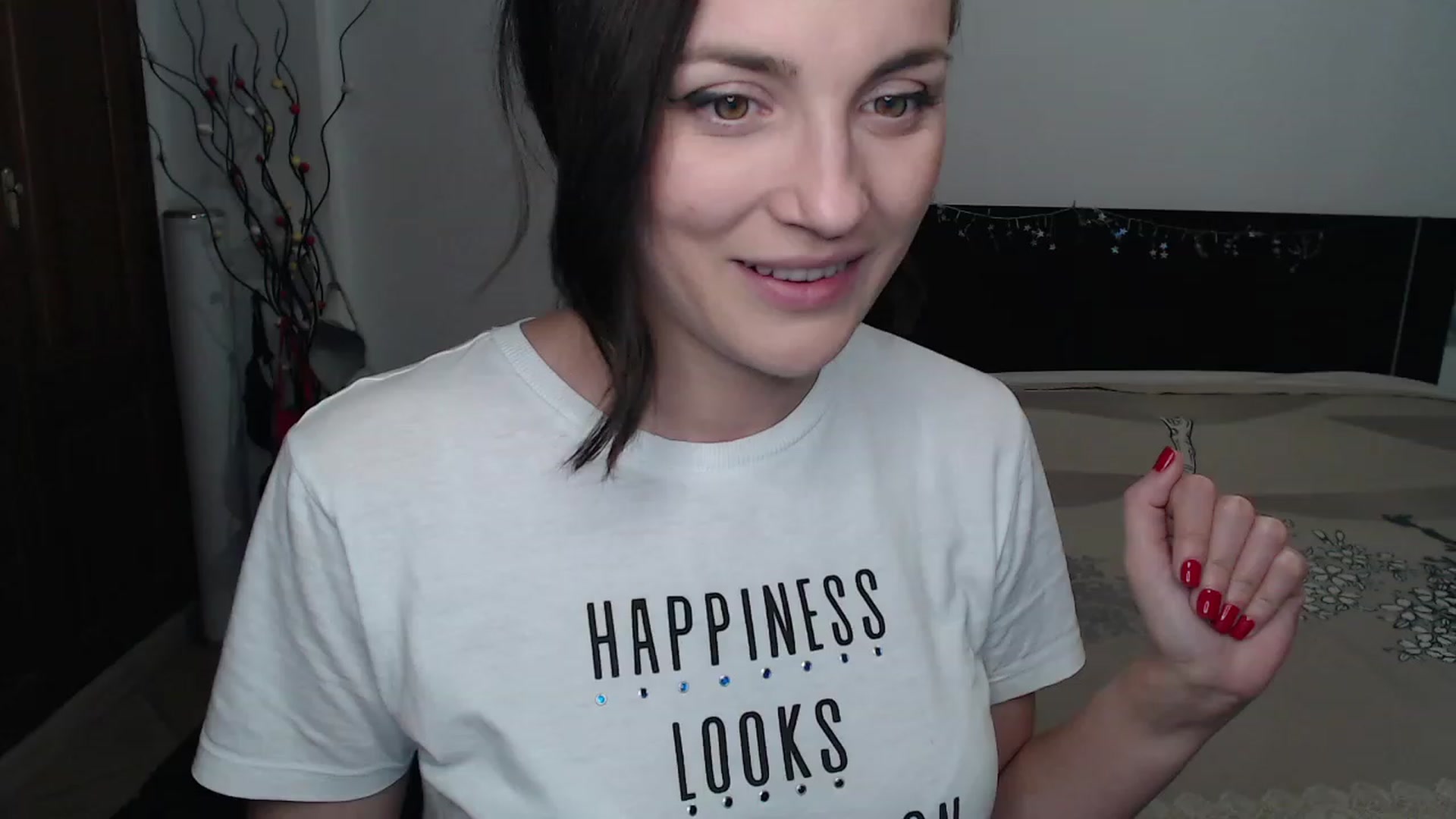 Gallery image thumbnail from Deeleerious's myfreecams stream on, 04/21/2023, 23:14 image 17 of 20