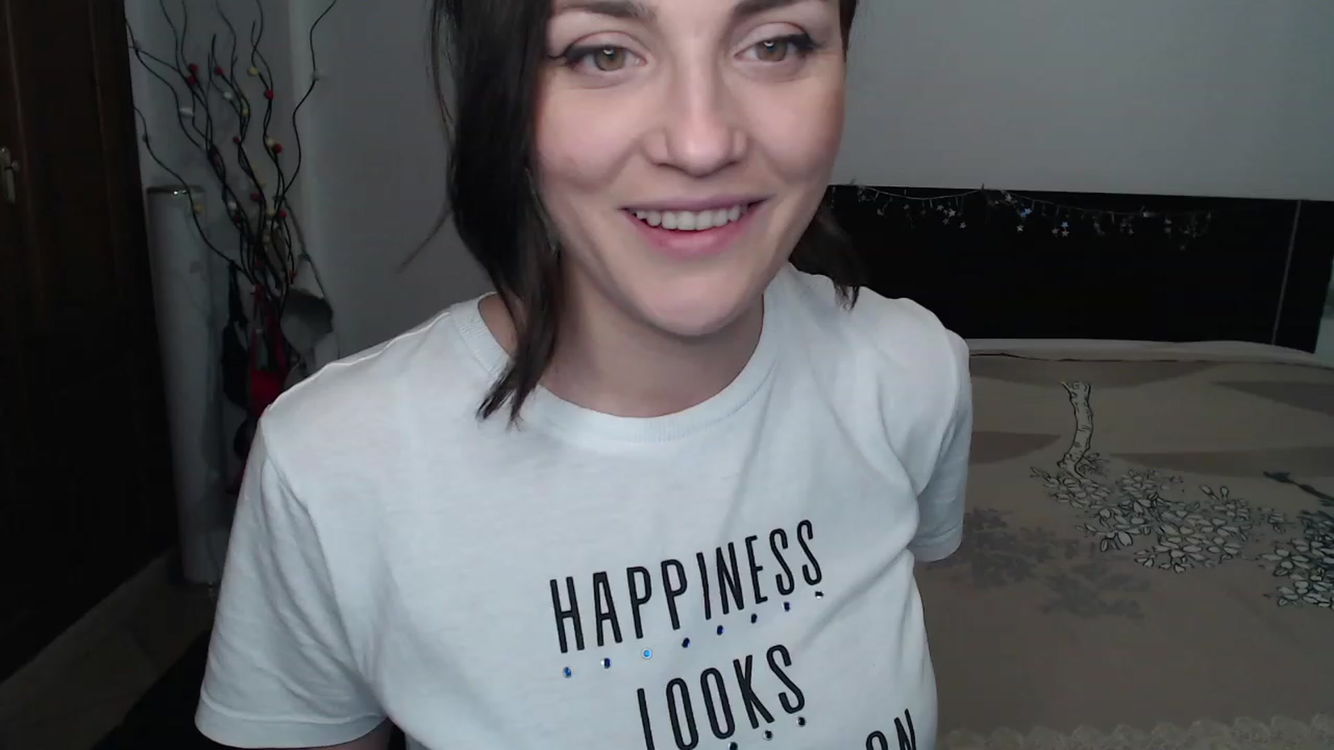 Gallery image thumbnail from Deeleerious's myfreecams stream on, 04/21/2023, 23:14 image 16 of 20