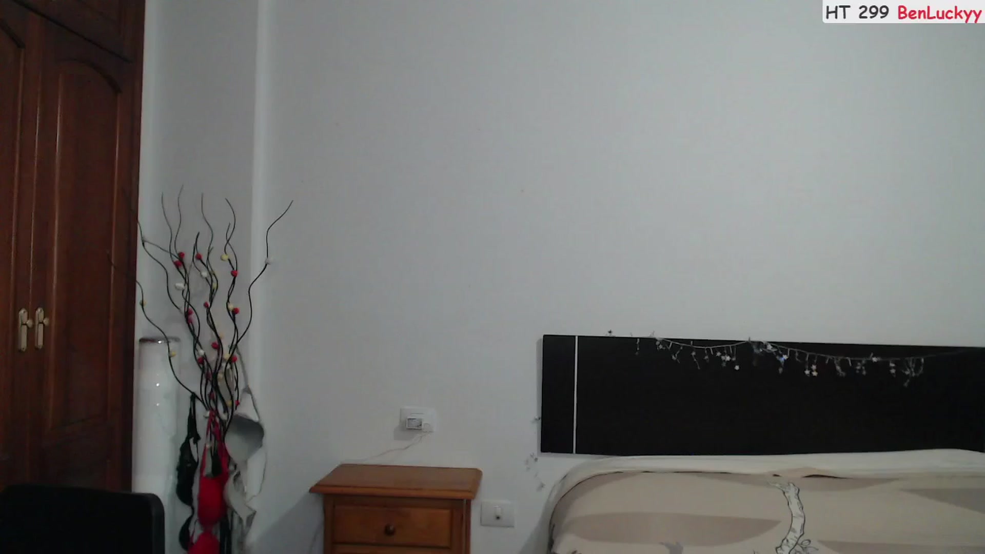Gallery image thumbnail from Deeleerious's myfreecams stream on, 04/24/2023, 01:04 image 1 of 20
