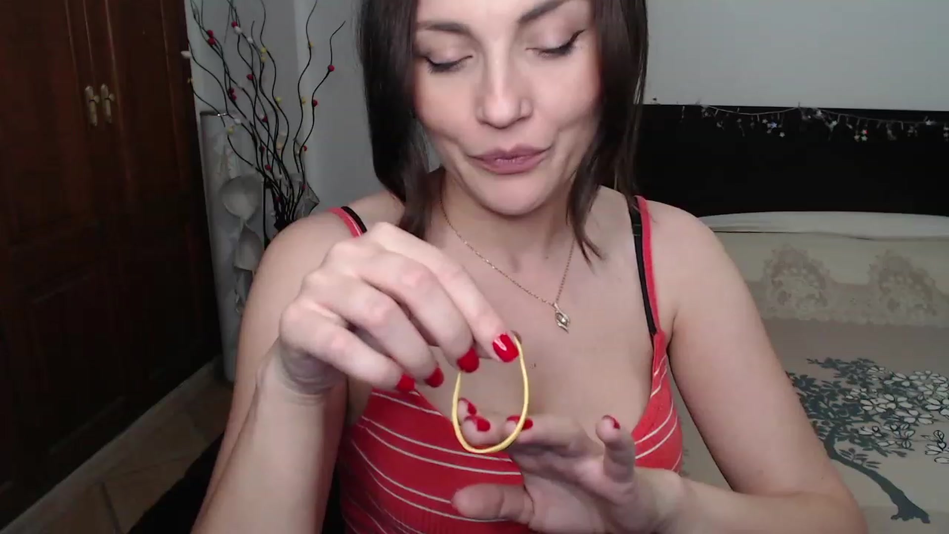 Gallery image thumbnail from Deeleerious's myfreecams stream on, 04/25/2023, 23:21 image 7 of 20