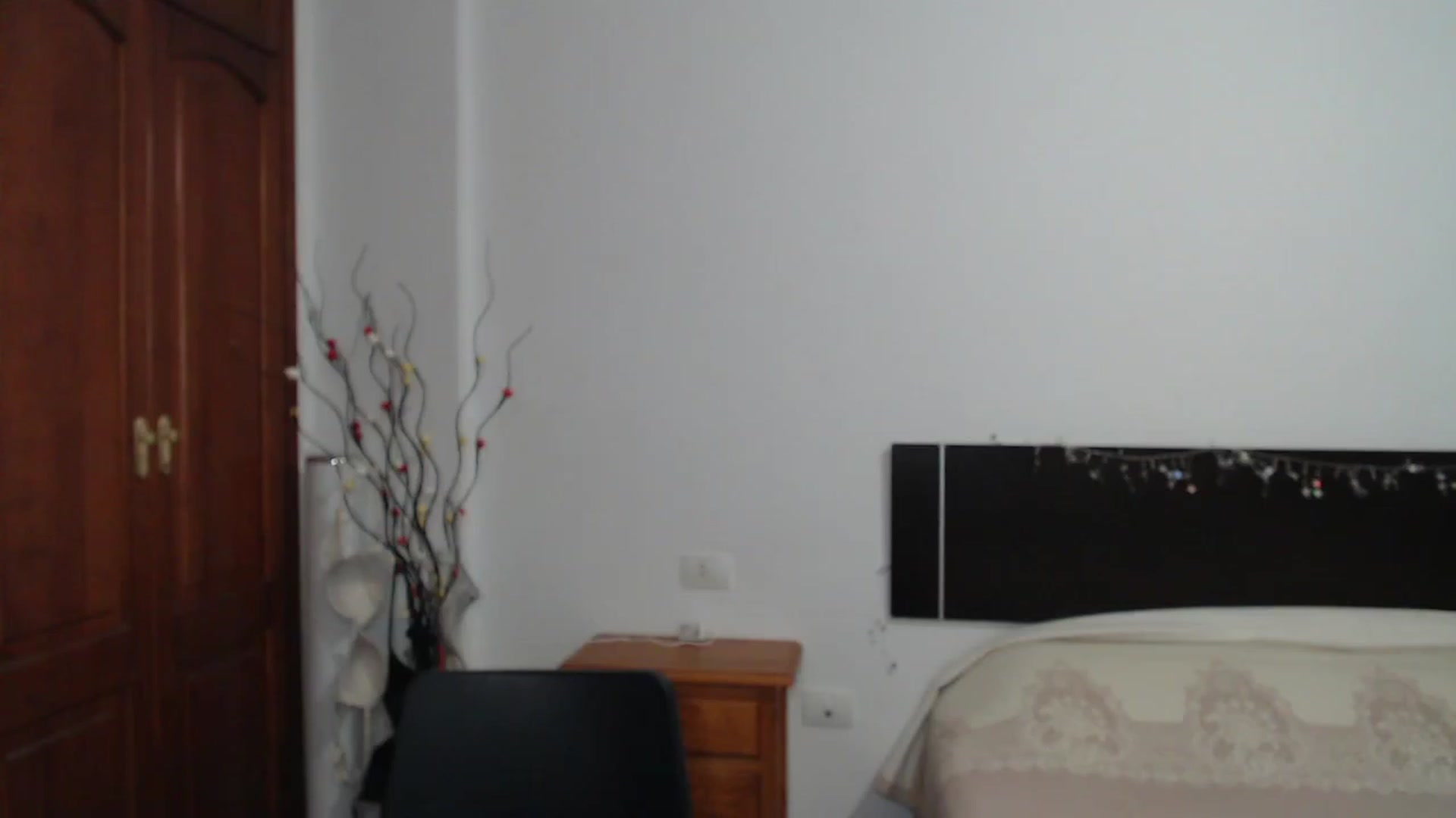 Gallery image thumbnail from Deeleerious's myfreecams stream on, 04/25/2023, 23:21 image 4 of 20