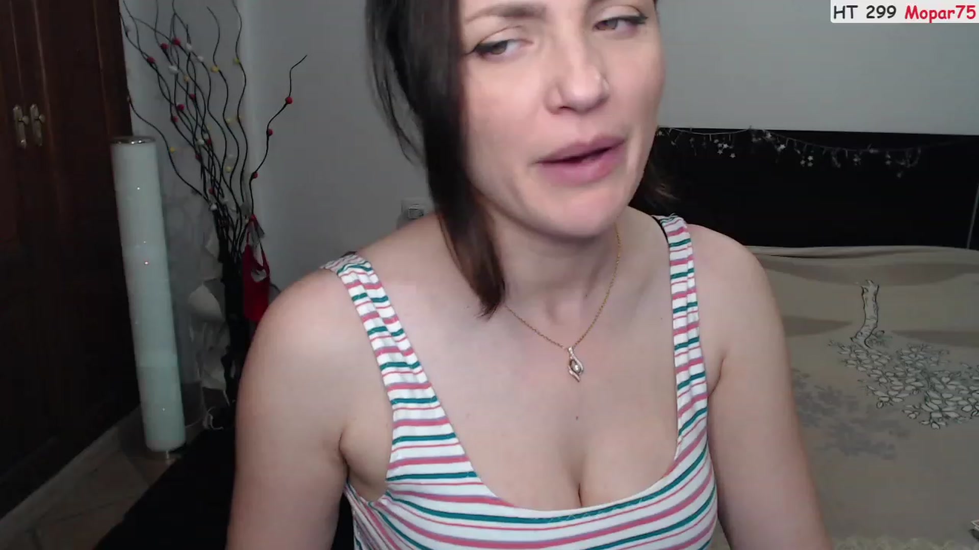 Gallery image thumbnail from Deeleerious's myfreecams stream on, 05/01/2023, 24:35 image 3 of 20