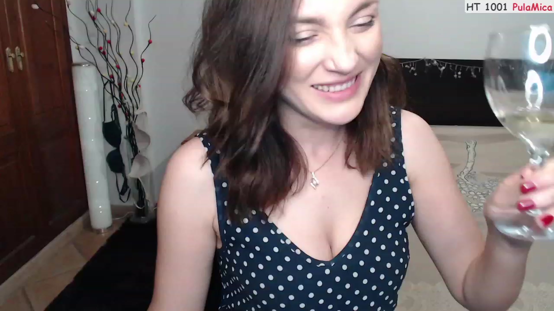 Gallery image thumbnail from Deeleerious's myfreecams stream on, 05/14/2023, 24:45 image 12 of 20