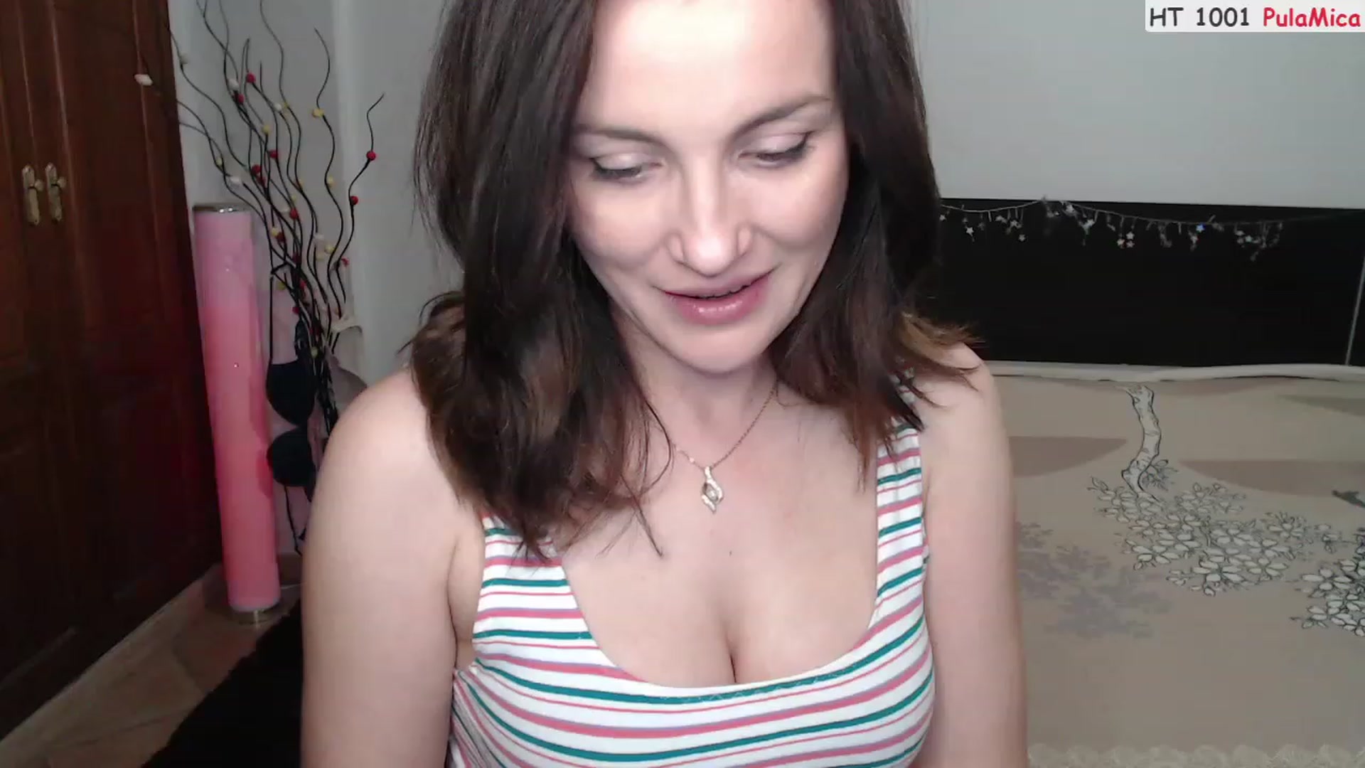 Gallery image thumbnail from Deeleerious's myfreecams stream on, 05/17/2023, 24:04 image 8 of 20