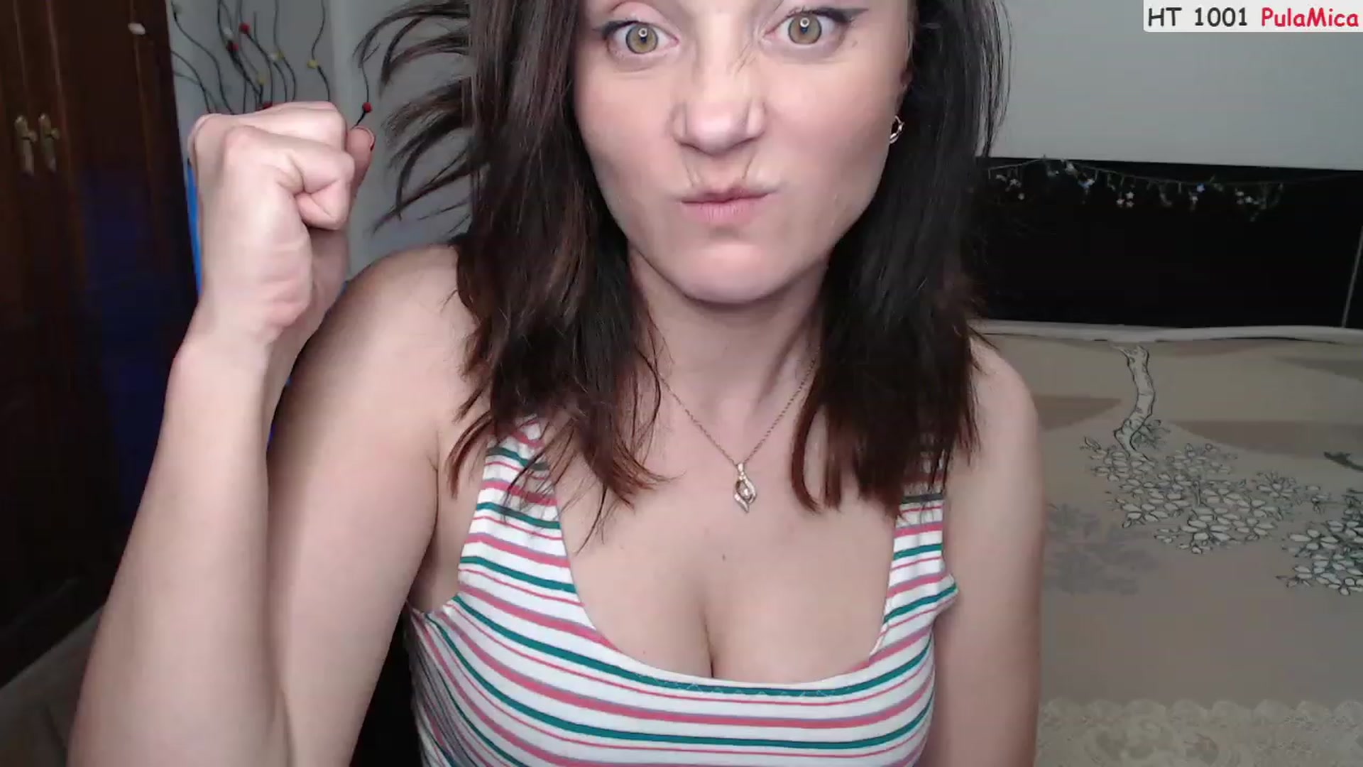 Gallery image thumbnail from Deeleerious's myfreecams stream on, 05/17/2023, 24:04 image 4 of 20