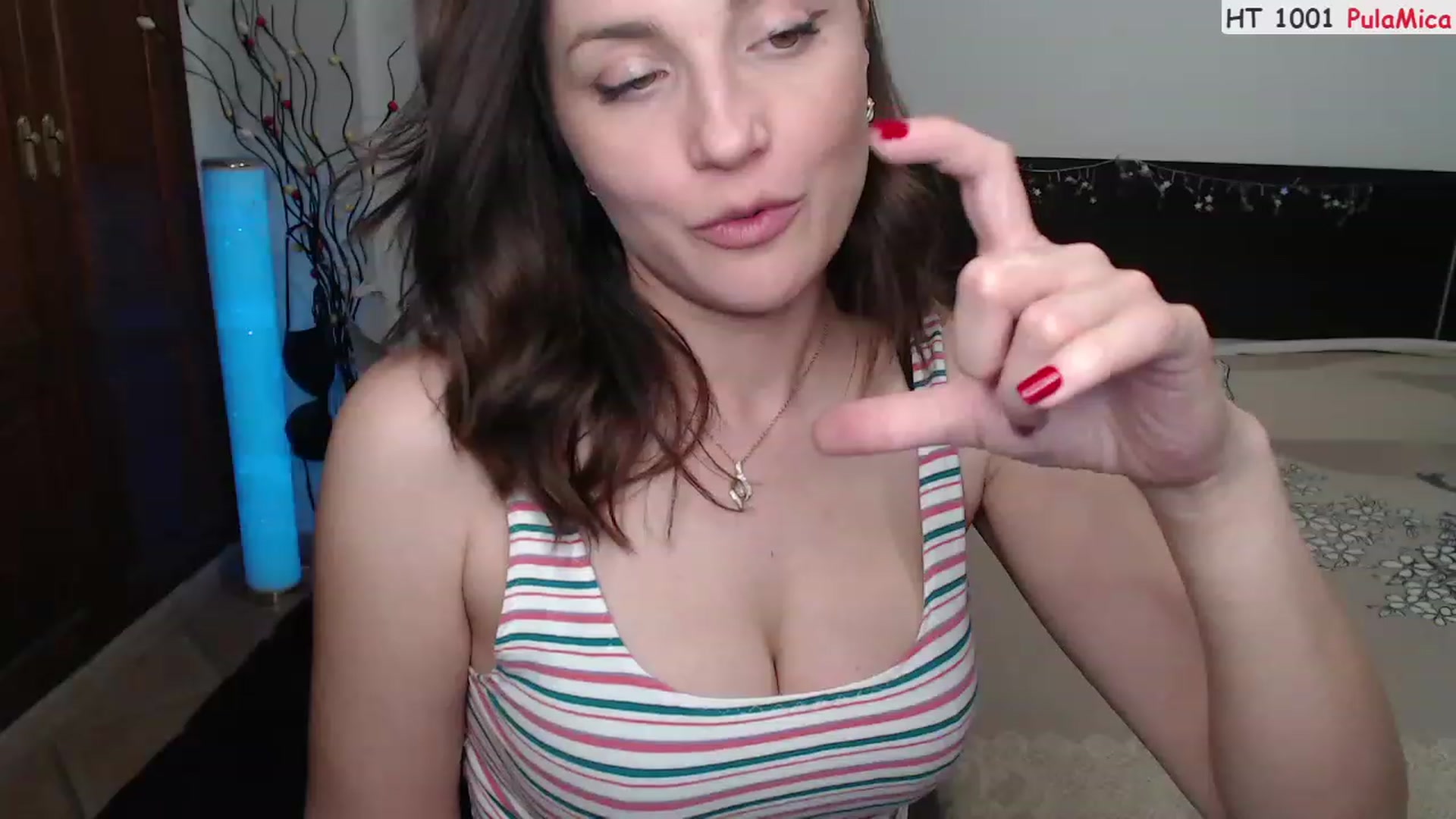 Gallery image thumbnail from Deeleerious's myfreecams stream on, 05/17/2023, 24:04 image 16 of 20