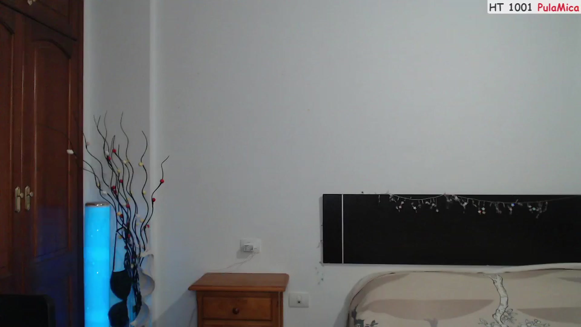 Gallery image thumbnail from Deeleerious's myfreecams stream on, 05/17/2023, 24:04 image 7 of 20