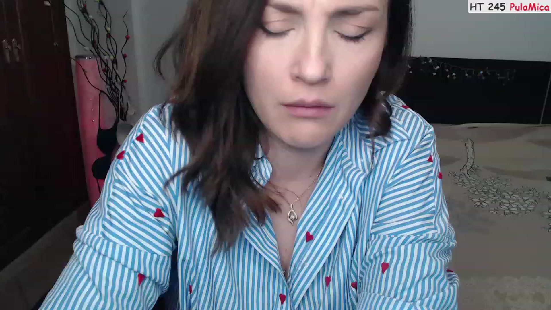 Gallery image thumbnail from Deeleerious's myfreecams stream on, 05/21/2023, 23:57 image 17 of 20