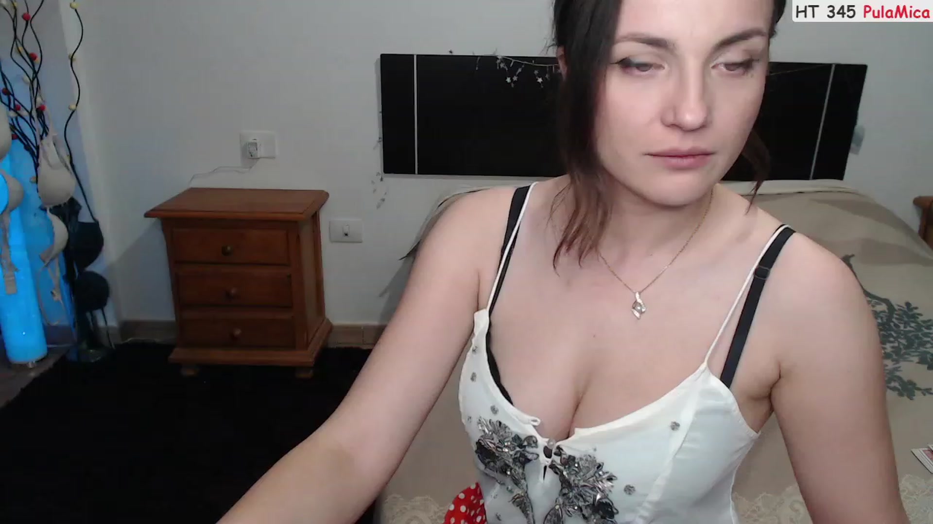 Gallery image thumbnail from Deeleerious's myfreecams stream on, 05/27/2023, 24:25 image 18 of 20