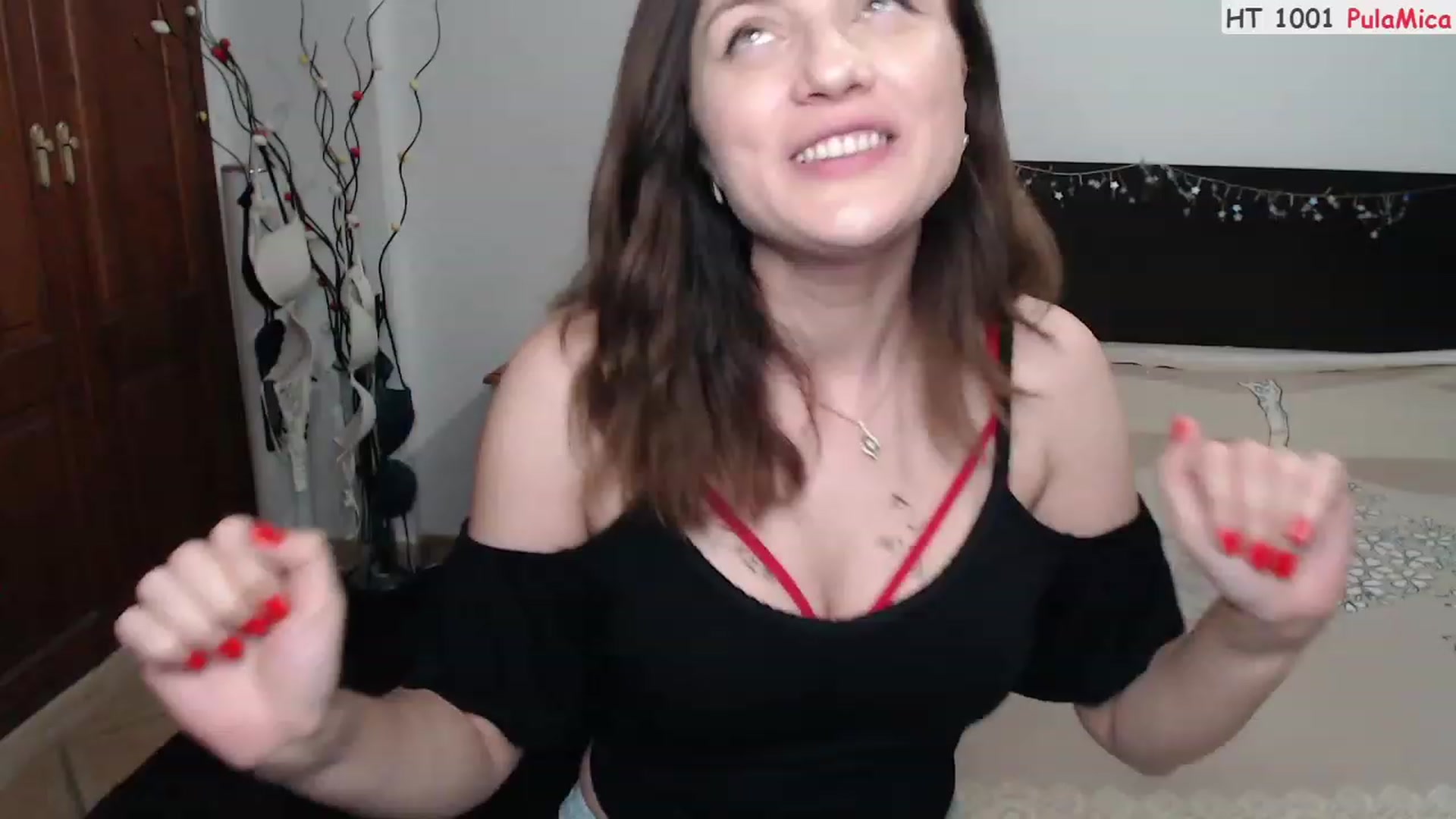 Gallery image thumbnail from Deeleerious's myfreecams stream on, 05/29/2023, 24:31 image 2 of 20