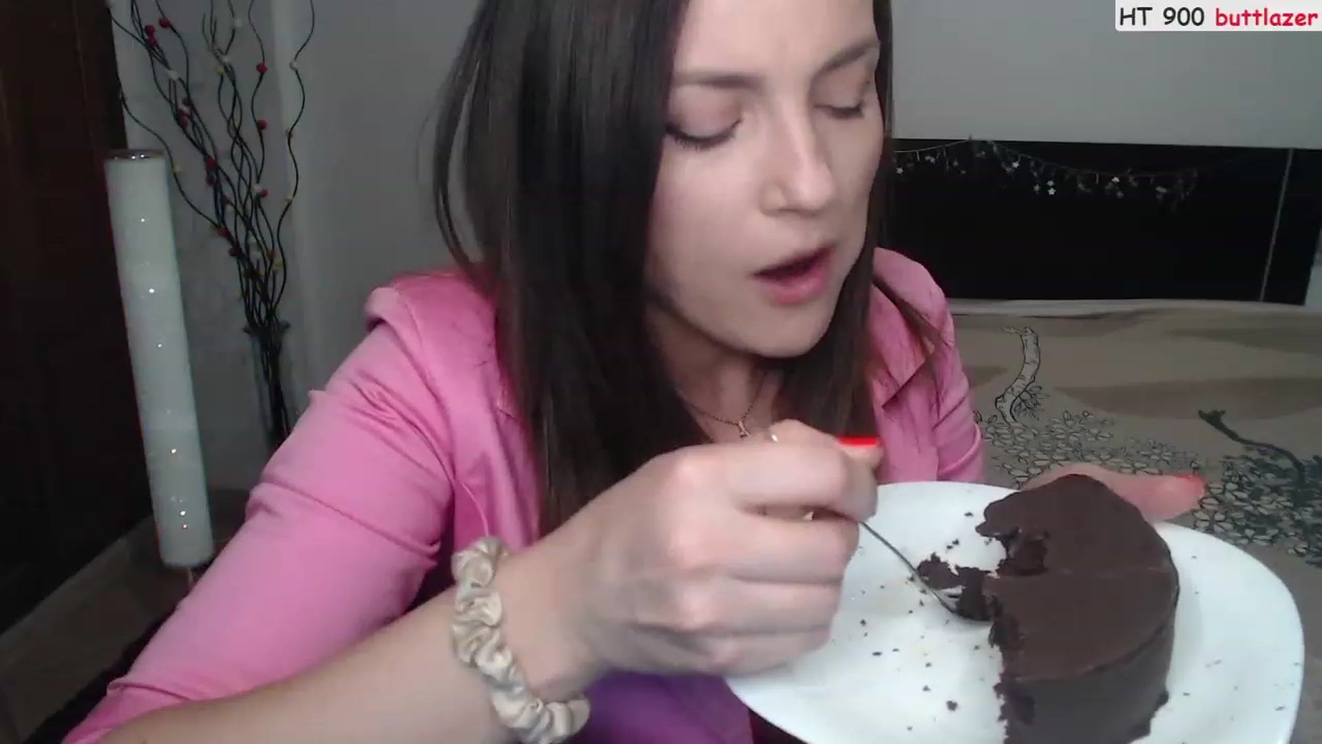 Gallery image thumbnail from Deeleerious's myfreecams stream on, 06/03/2023, 23:59 image 14 of 20