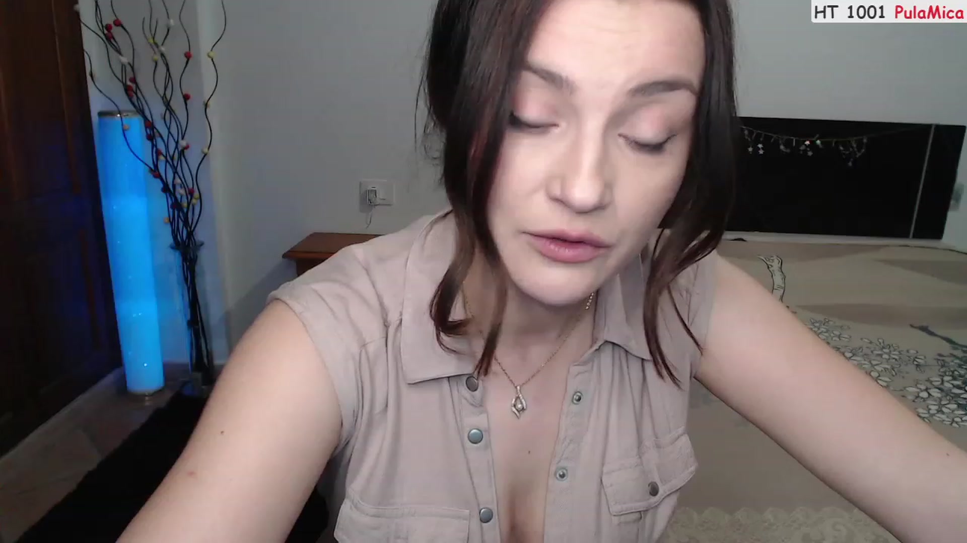 Gallery image thumbnail from Deeleerious's myfreecams stream on, 06/10/2023, 23:43 image 11 of 20