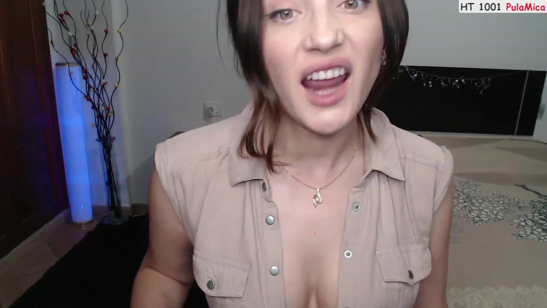 Gallery image thumbnail from Deeleerious's myfreecams stream on, 06/10/2023, 23:43 image 9 of 20