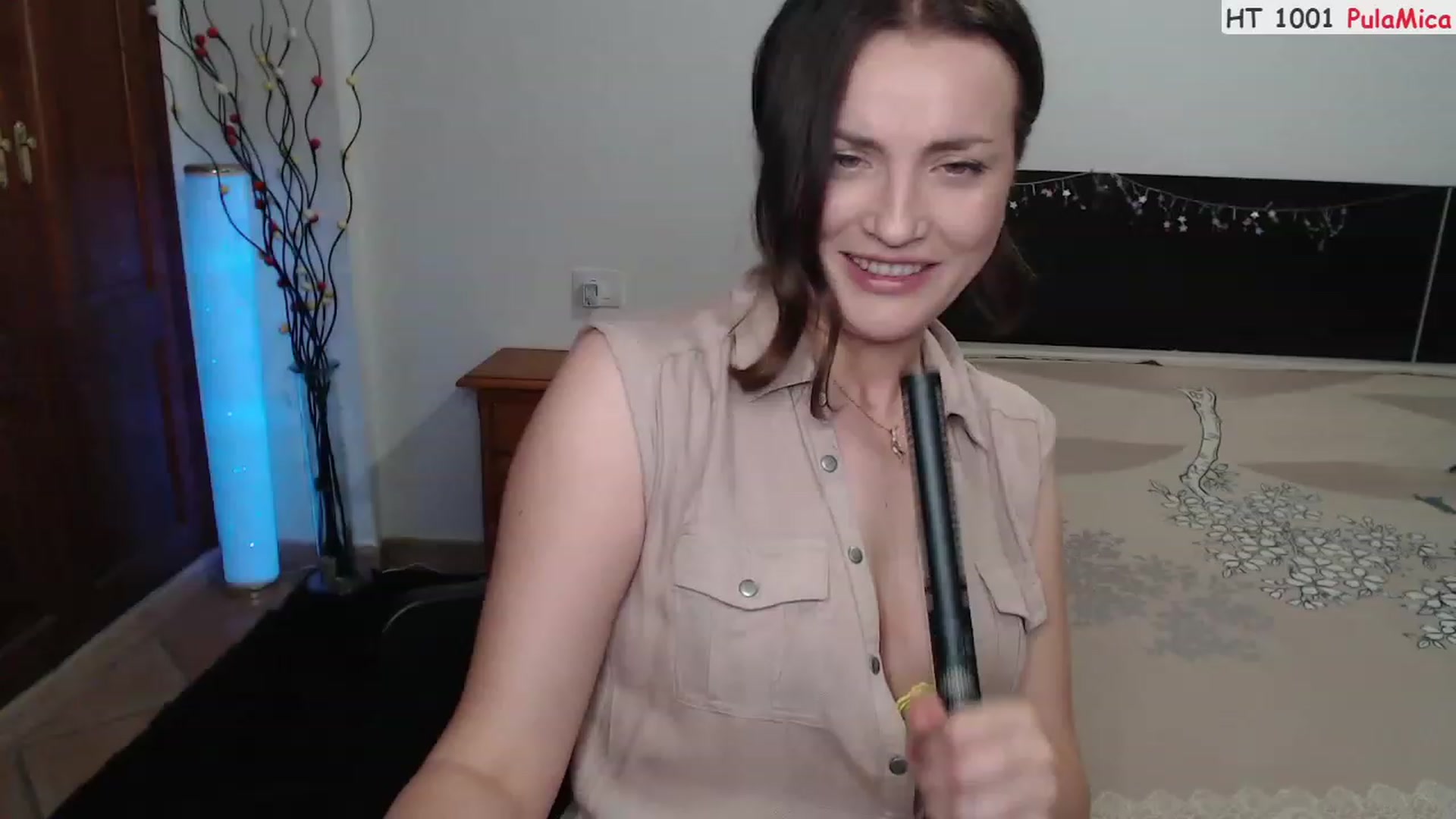 Gallery image thumbnail from Deeleerious's myfreecams stream on, 06/11/2023, 24:39 image 8 of 20