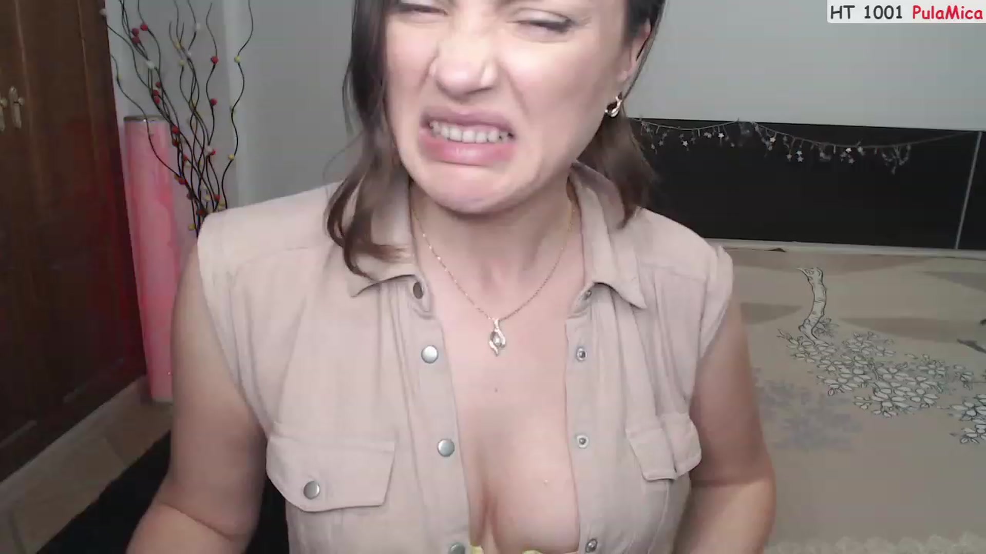 Gallery image thumbnail from Deeleerious's myfreecams stream on, 06/11/2023, 01:36 image 9 of 20