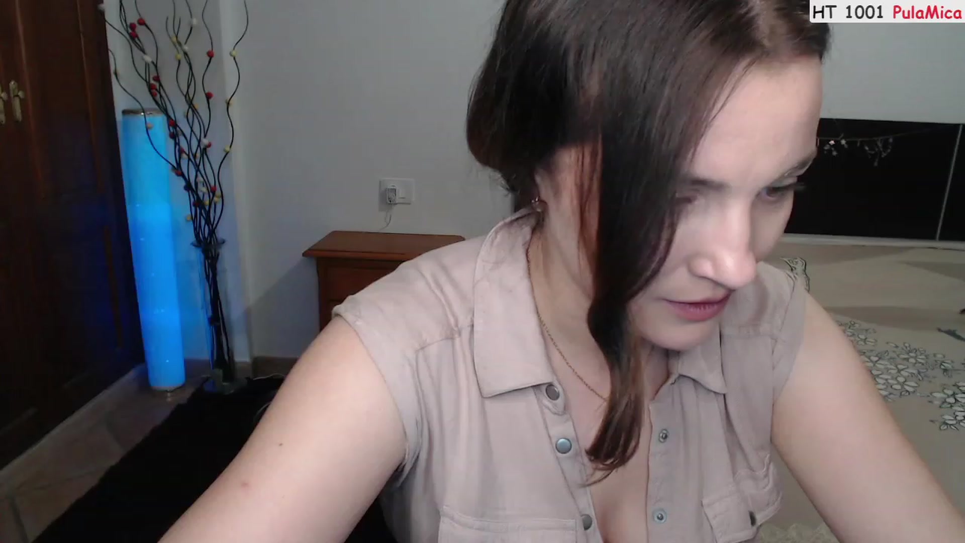 Gallery image thumbnail from Deeleerious's myfreecams stream on, 06/11/2023, 01:36 image 6 of 20