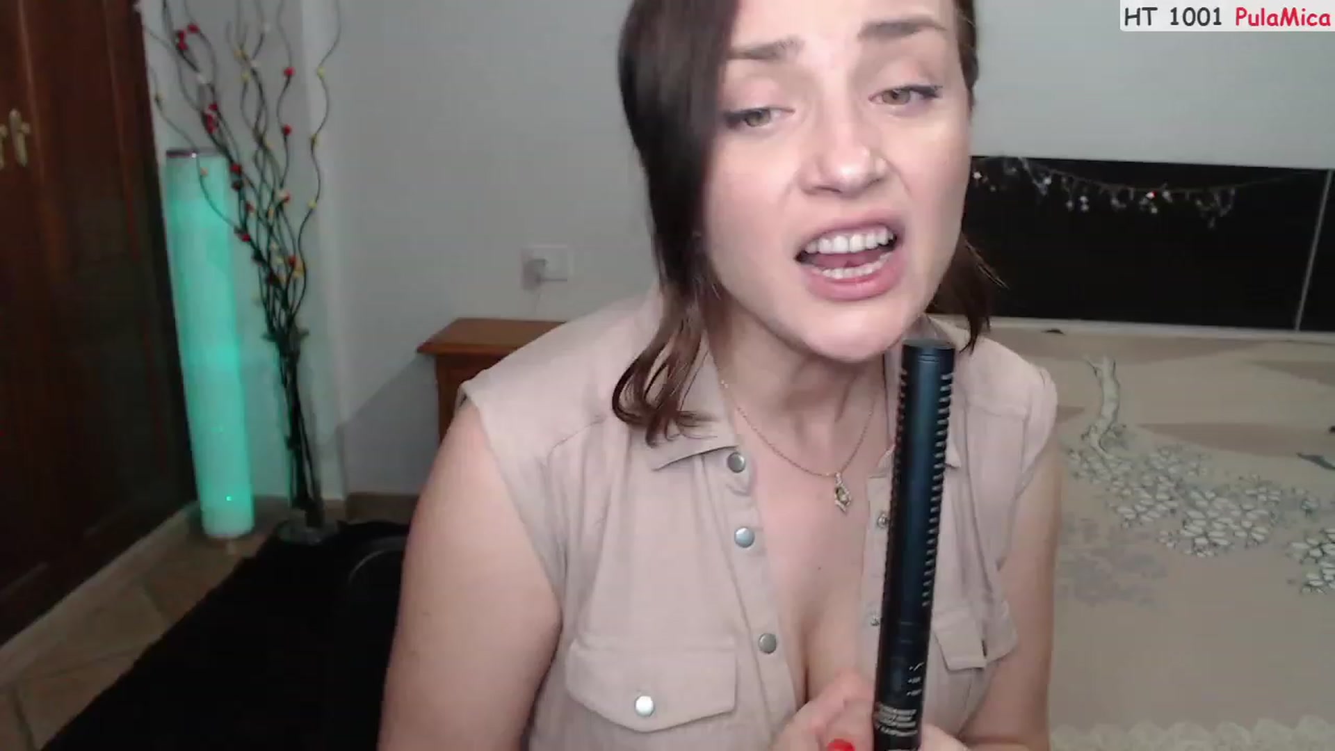 Gallery image thumbnail from Deeleerious's myfreecams stream on, 06/11/2023, 01:36 image 8 of 20