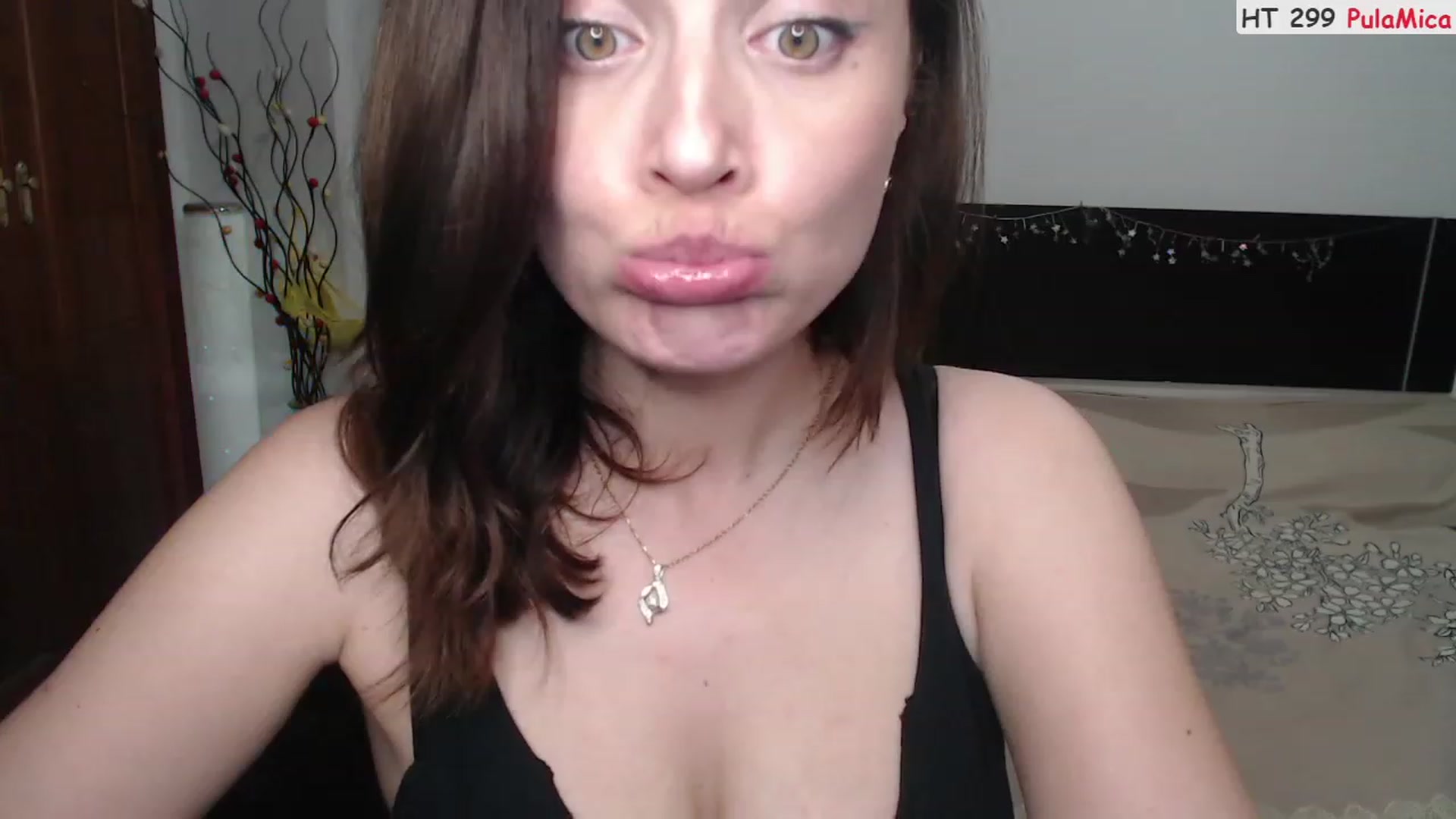 Gallery image thumbnail from Deeleerious's myfreecams stream on, 06/13/2023, 23:59 image 12 of 20