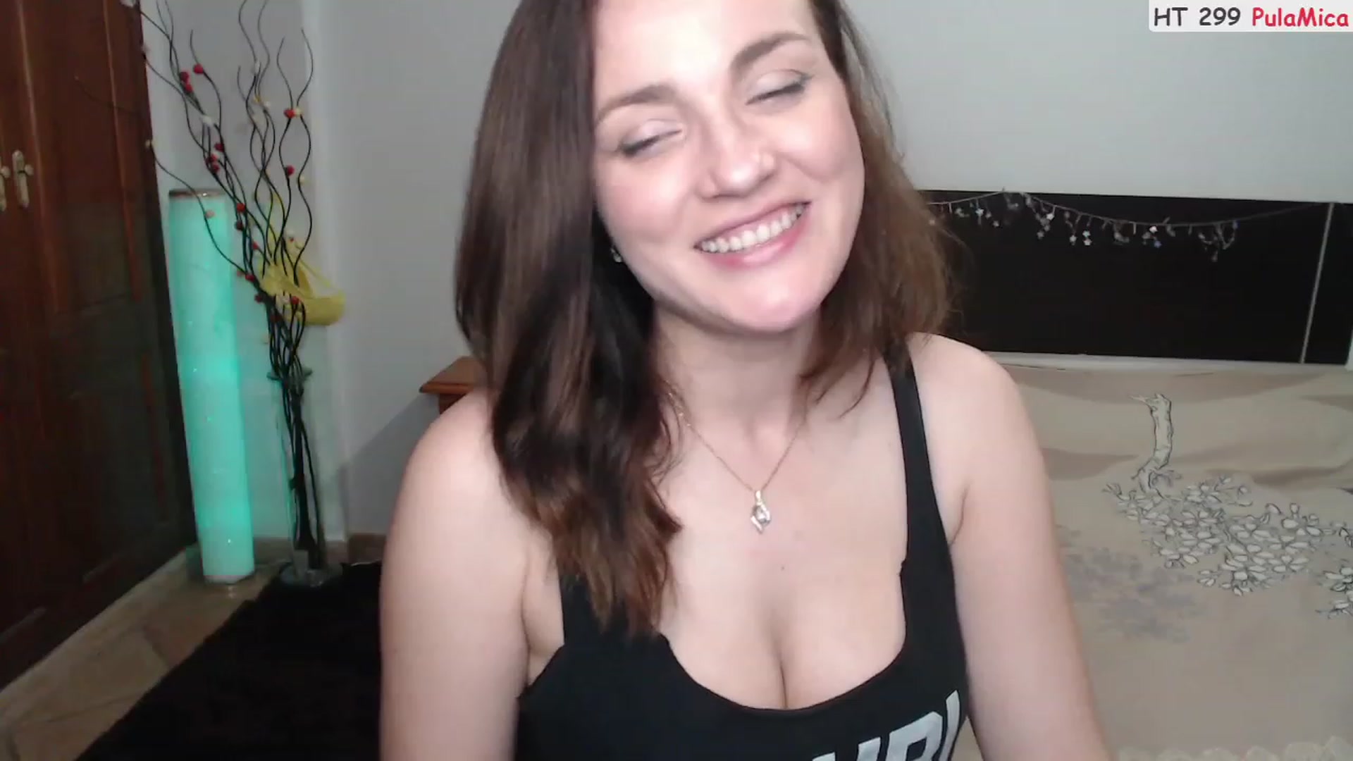 Gallery image thumbnail from Deeleerious's myfreecams stream on, 06/13/2023, 23:59 image 3 of 20