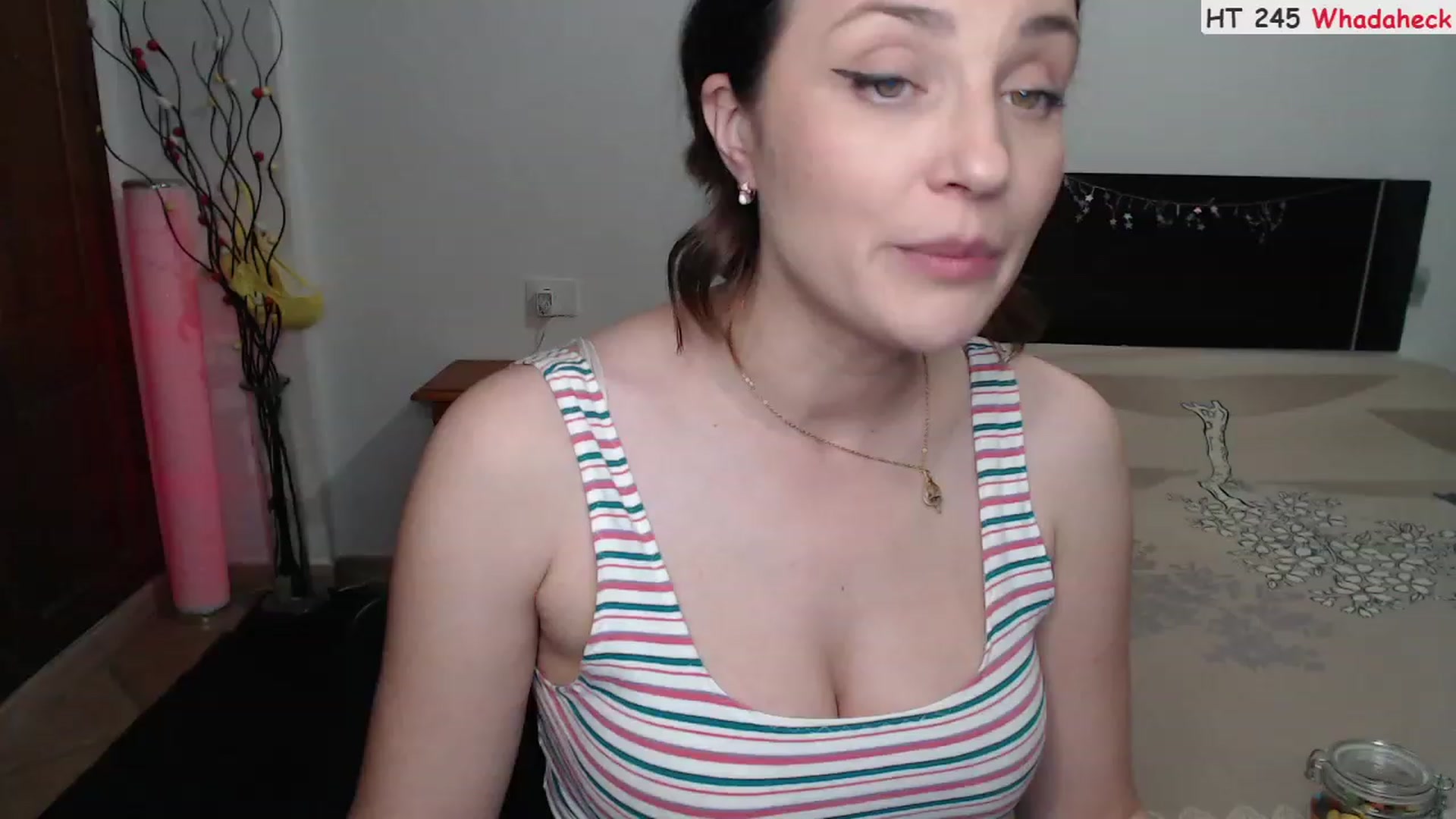 Gallery image thumbnail from Deeleerious's myfreecams stream on, 06/17/2023, 24:03 image 2 of 20