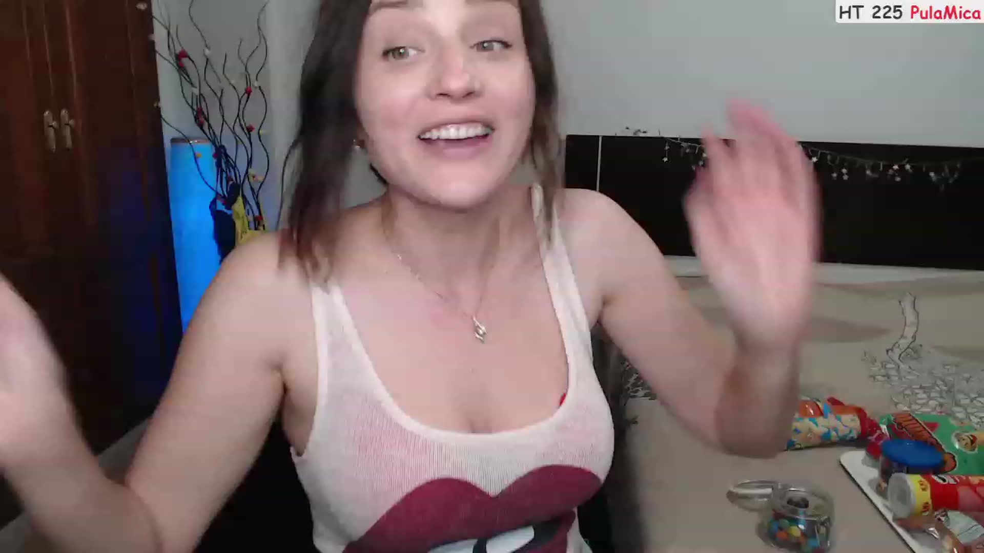 Gallery image thumbnail from Deeleerious's myfreecams stream on, 06/18/2023, 01:39 image 11 of 20