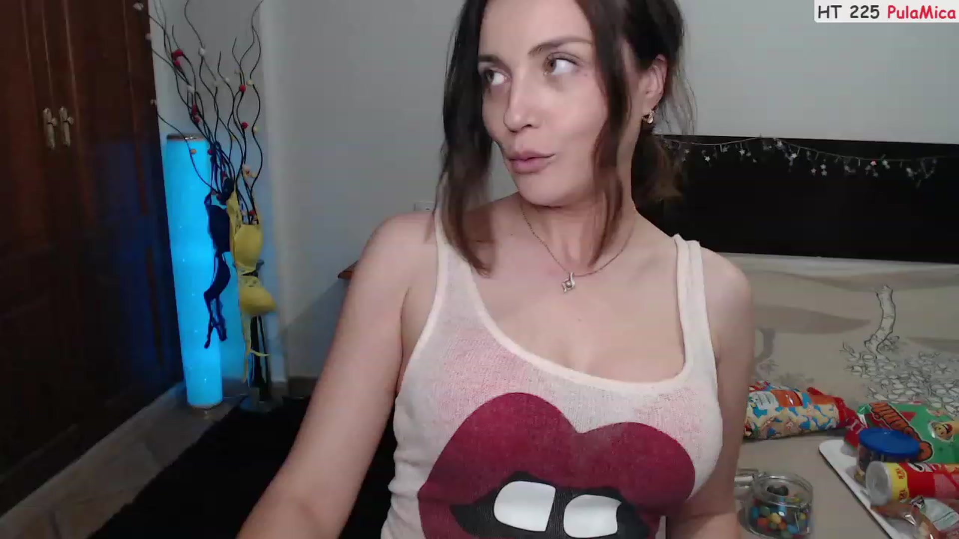 Gallery image thumbnail from Deeleerious's myfreecams stream on, 06/18/2023, 01:39 image 14 of 20