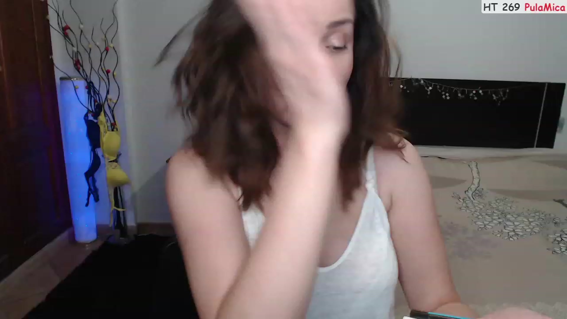 Gallery image thumbnail from Deeleerious's myfreecams stream on, 06/19/2023, 24:12 image 6 of 20