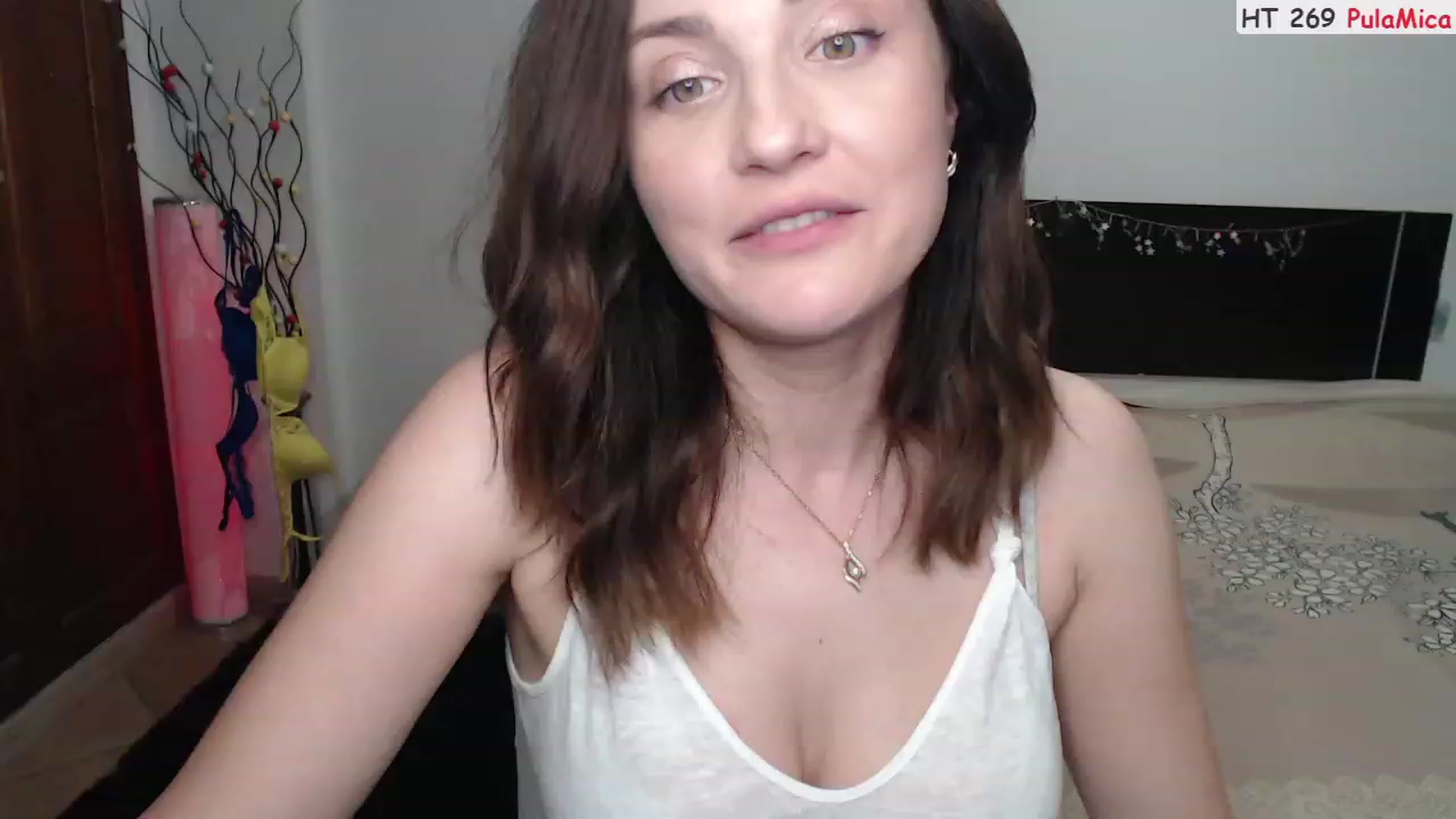 Gallery image thumbnail from Deeleerious's myfreecams stream on, 06/19/2023, 24:12 image 4 of 20