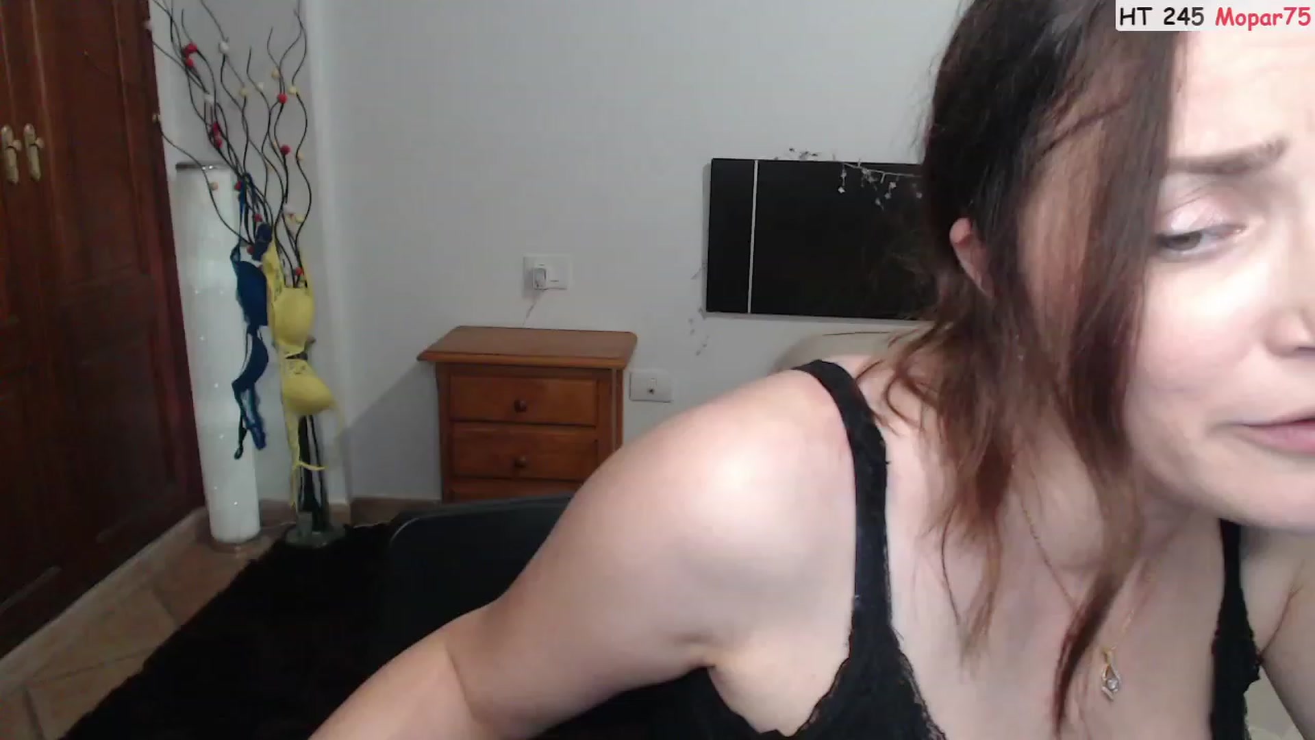 Gallery image thumbnail from Deeleerious's myfreecams stream on, 06/21/2023, 24:15 image 2 of 20