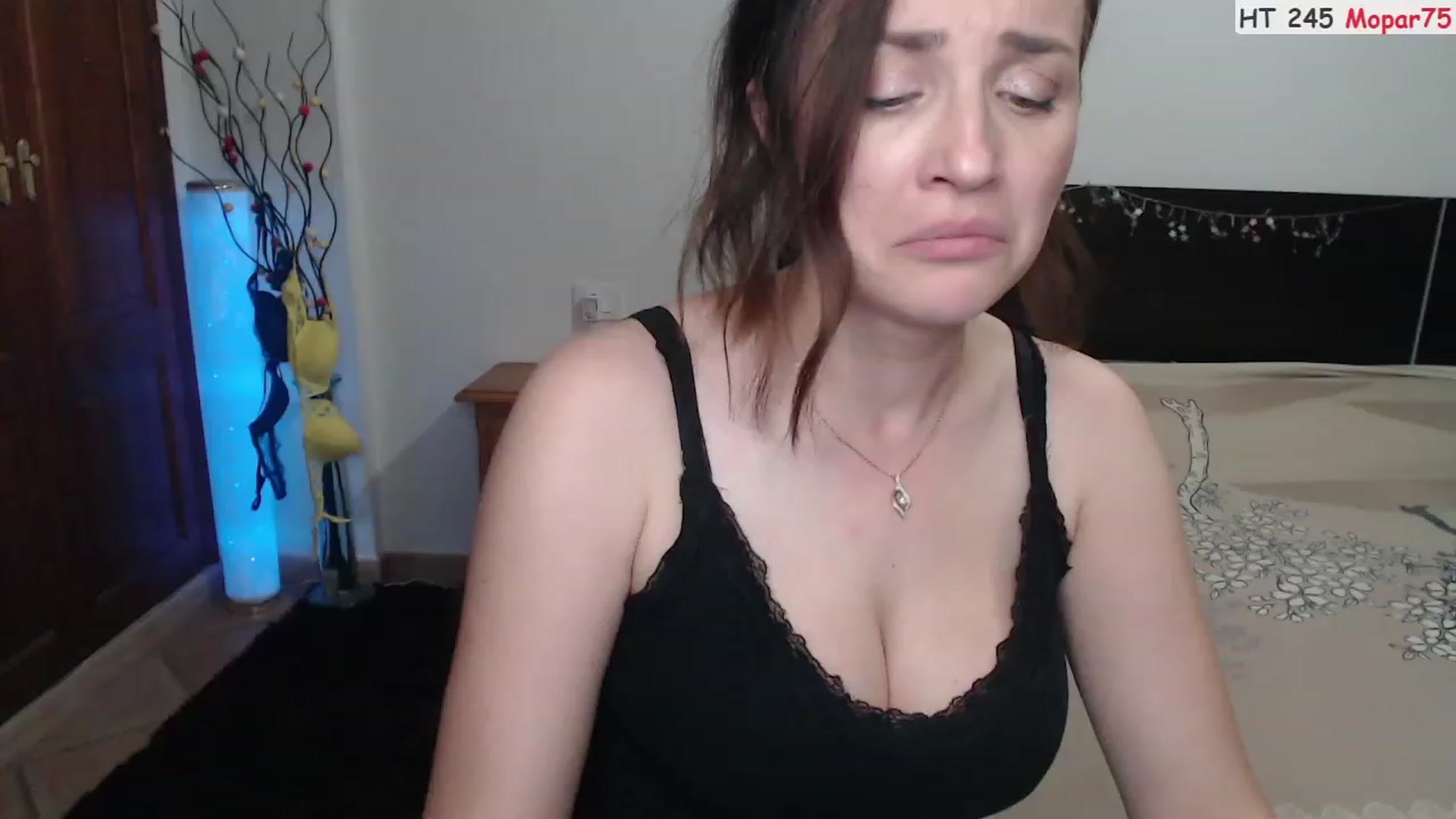 Gallery image thumbnail from Deeleerious's myfreecams stream on, 06/21/2023, 24:15 image 14 of 20