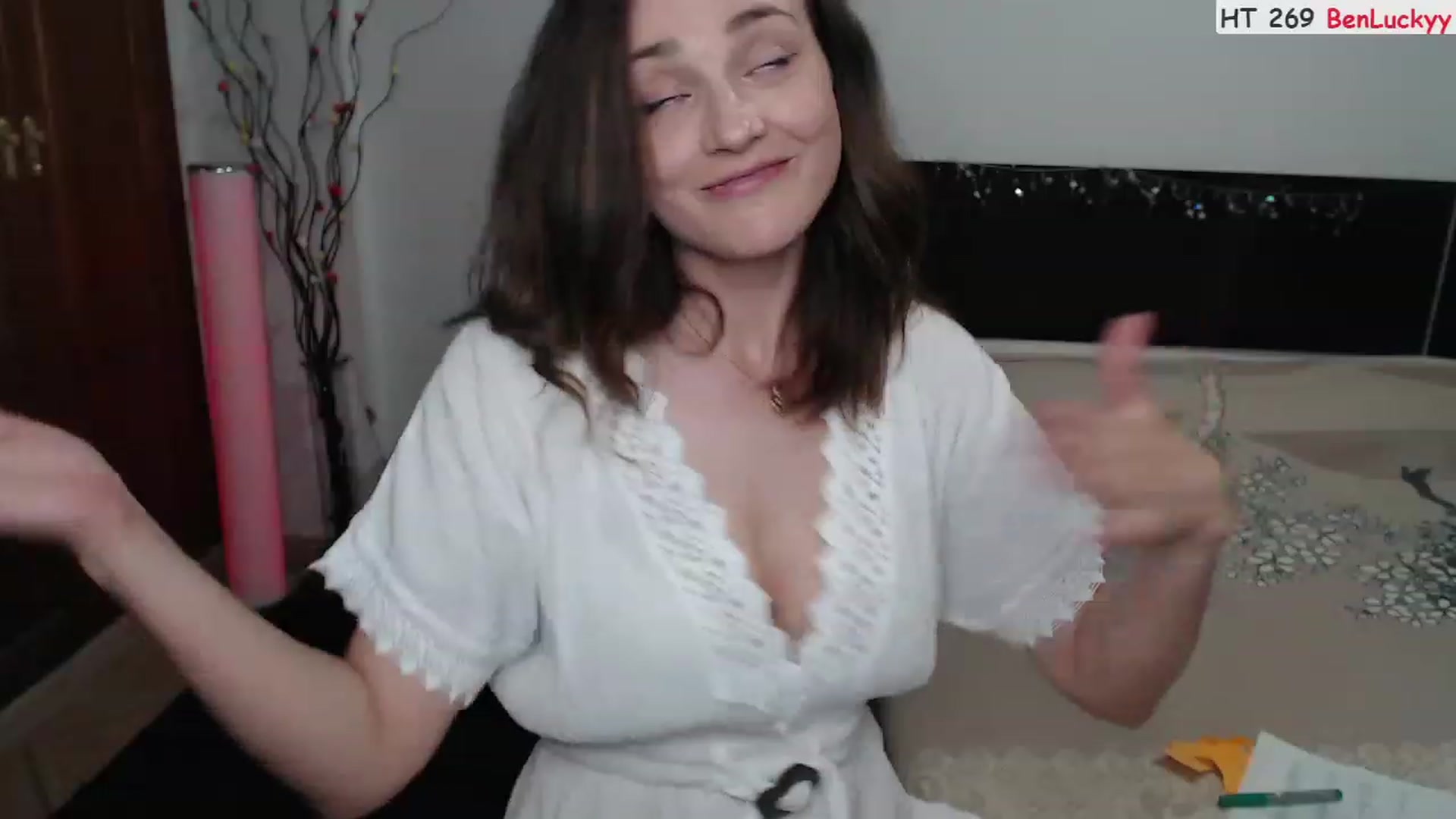 Gallery image thumbnail from Deeleerious's myfreecams stream on, 07/02/2023, 24:45 image 19 of 20