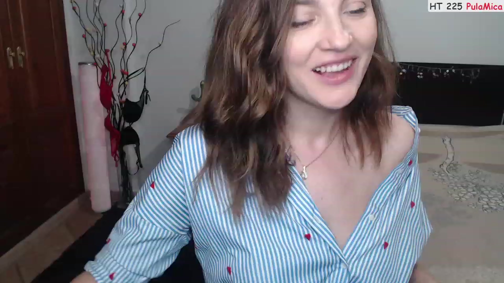 Gallery image thumbnail from Deeleerious's myfreecams stream on, 07/09/2023, 23:32 image 3 of 20