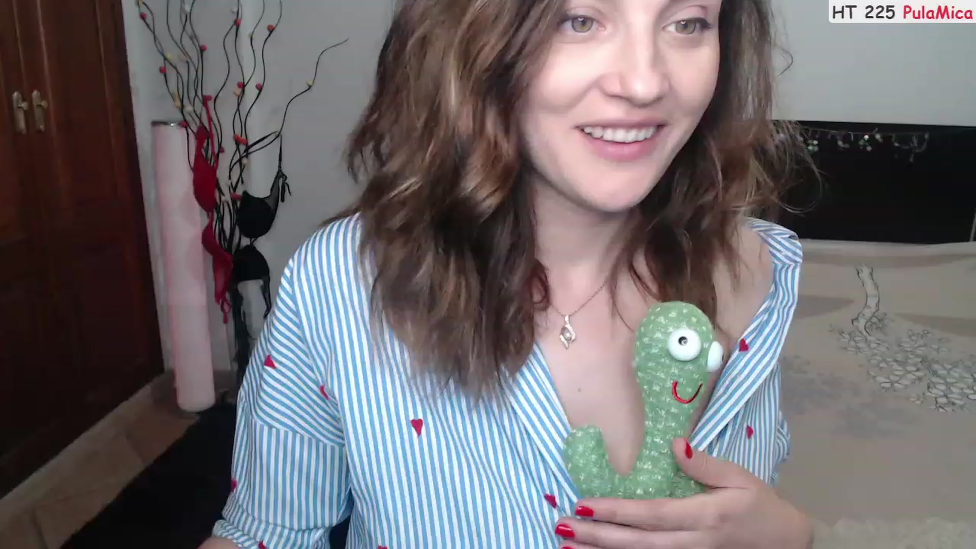 Gallery image thumbnail from Deeleerious's myfreecams stream on, 07/09/2023, 23:32 image 6 of 20