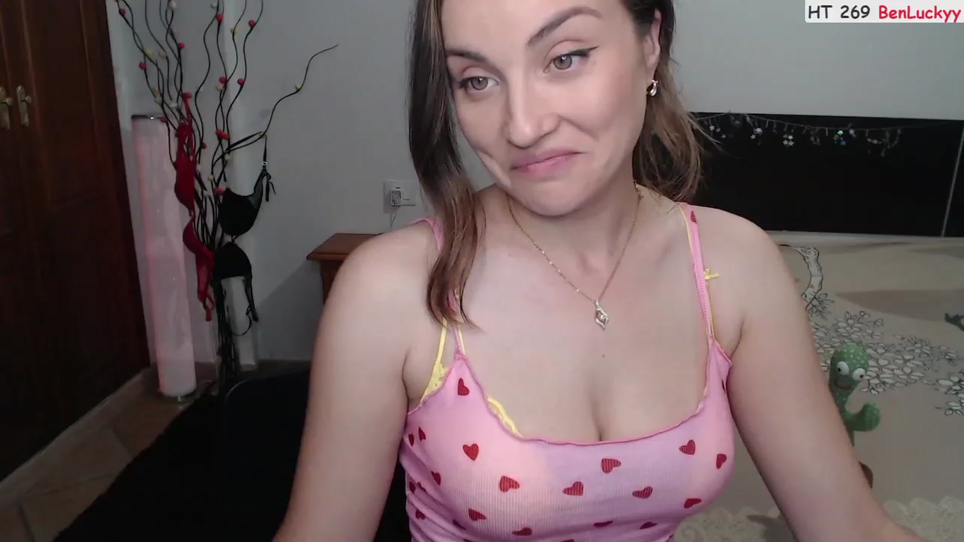 Gallery image thumbnail from Deeleerious's myfreecams stream on, 07/16/2023, 24:04 image 15 of 20