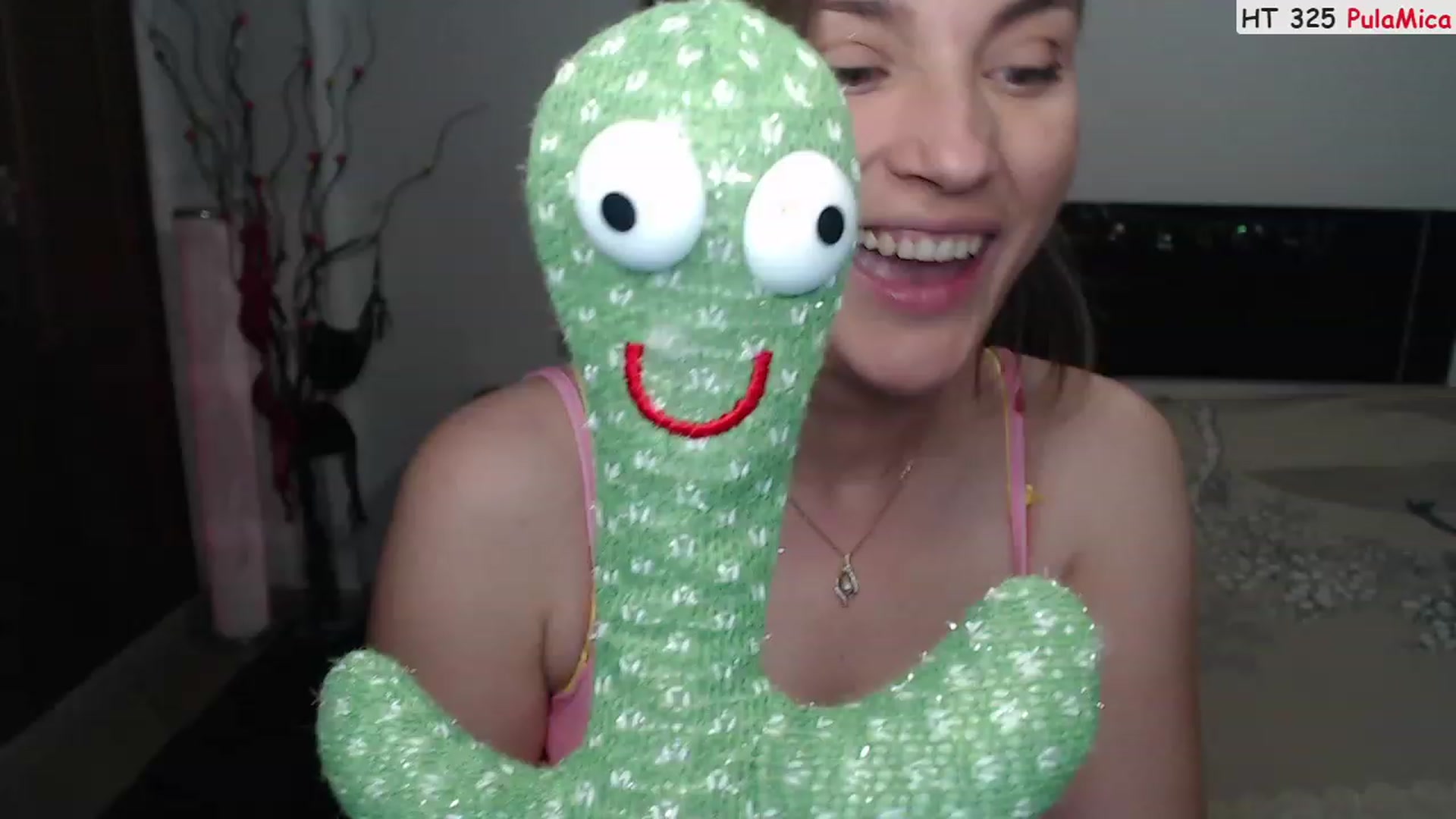 Gallery image thumbnail from Deeleerious's myfreecams stream on, 07/16/2023, 01:28 image 6 of 20