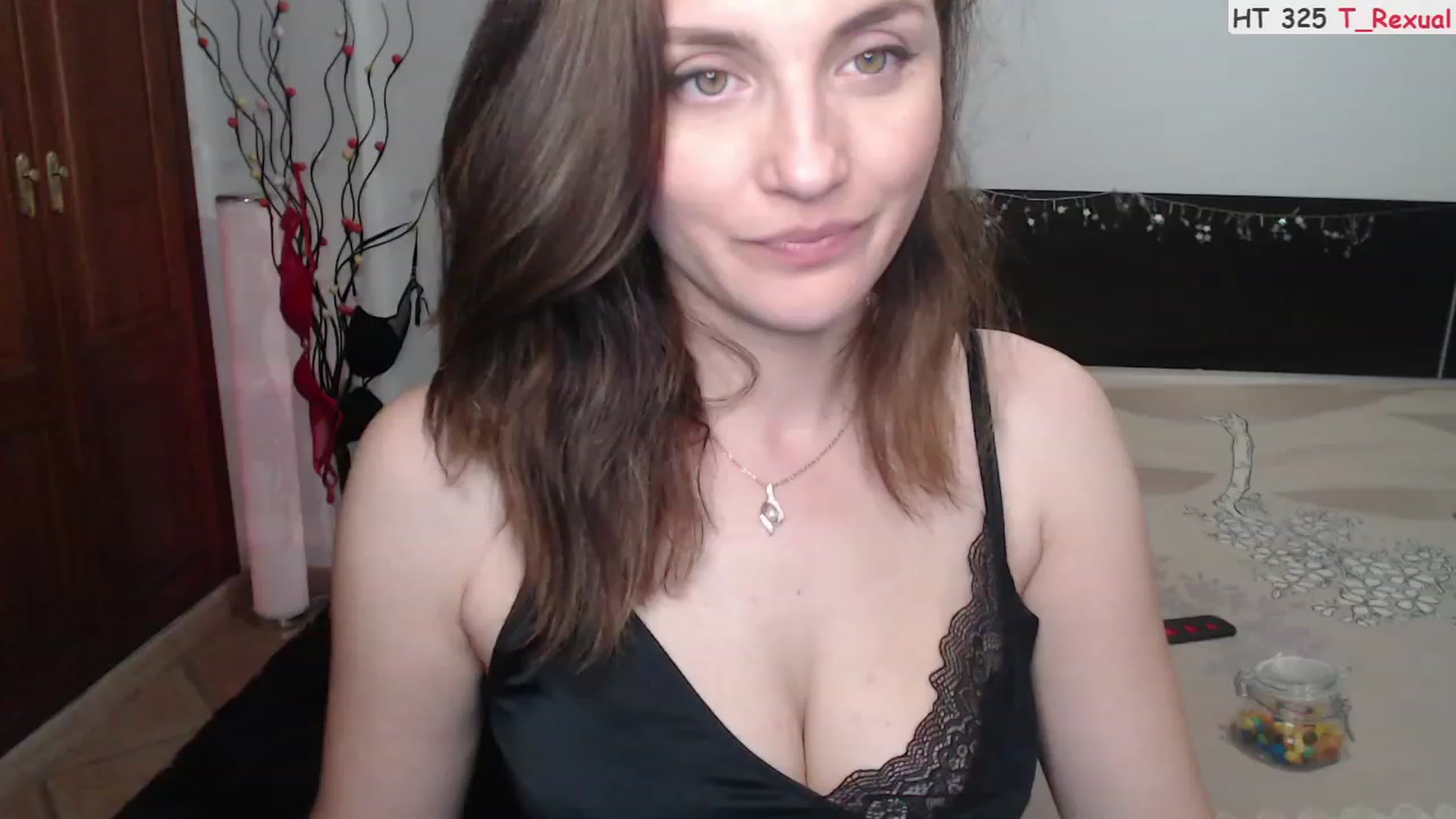 Gallery image thumbnail from Deeleerious's myfreecams stream on, 07/18/2023, 23:41 image 18 of 20