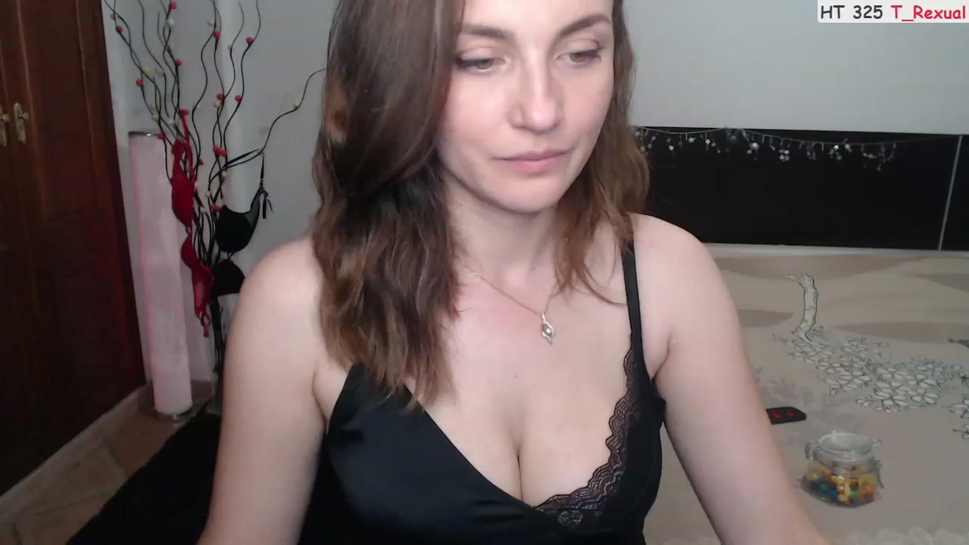 Gallery image thumbnail from Deeleerious's myfreecams stream on, 07/18/2023, 23:41 image 14 of 20