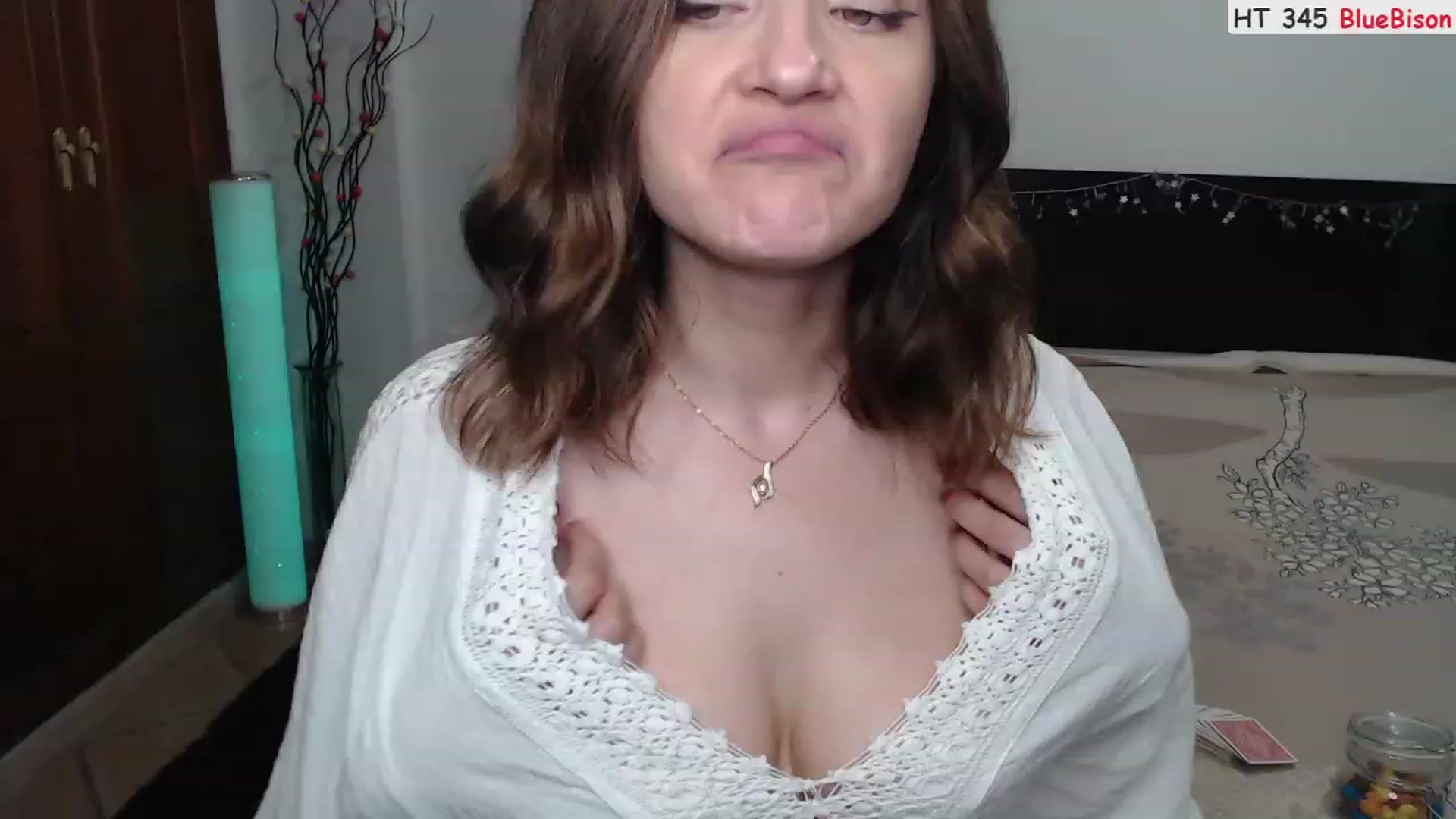 Gallery image thumbnail from Deeleerious's myfreecams stream on, 08/13/2023, 24:33 image 8 of 20